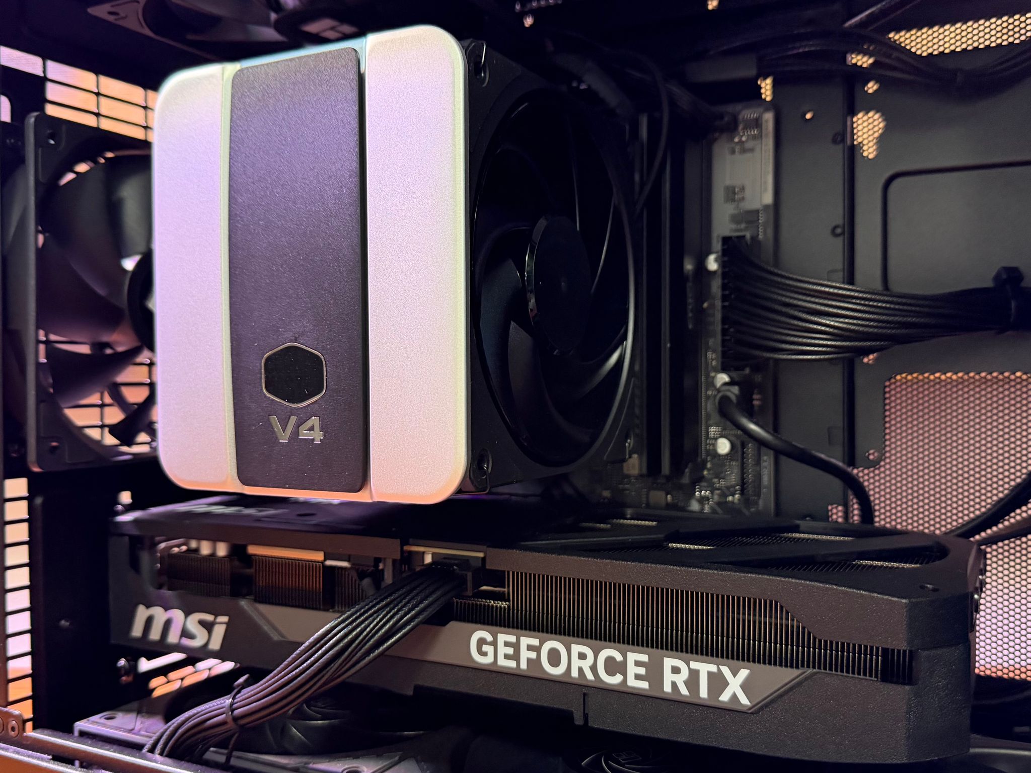 RTX 5070 Ti | Ryzen 7 7800X3D | 32GB DDR5-6000 | B650M | 2TB NVMe | 3DHP Air Cooler | 750W PSU