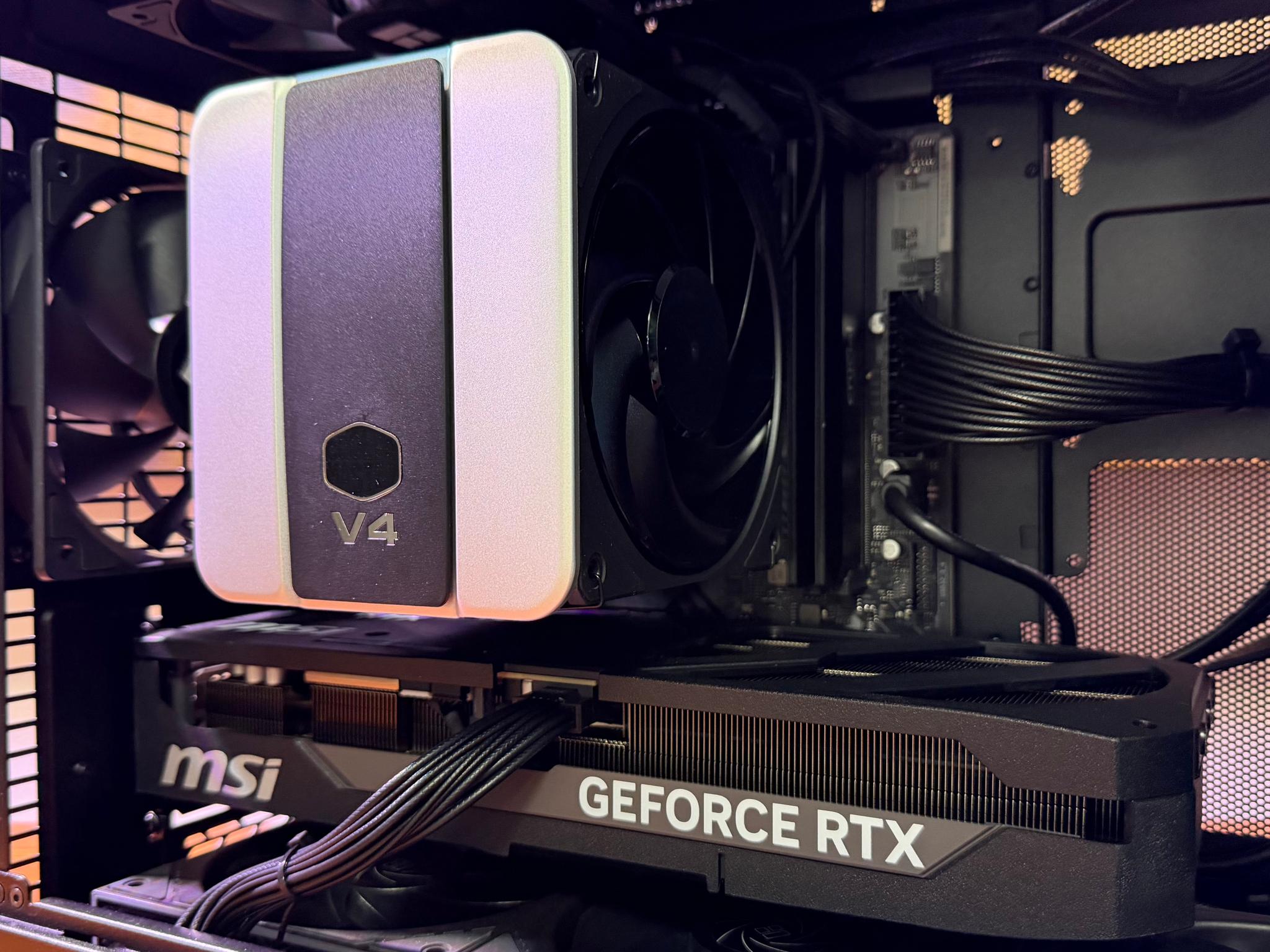 RTX 5070 Ti | Ryzen 7 7800X3D | 32GB DDR5-6000 | B650M | 2TB NVMe | 3DHP Air Cooler | 750W PSU