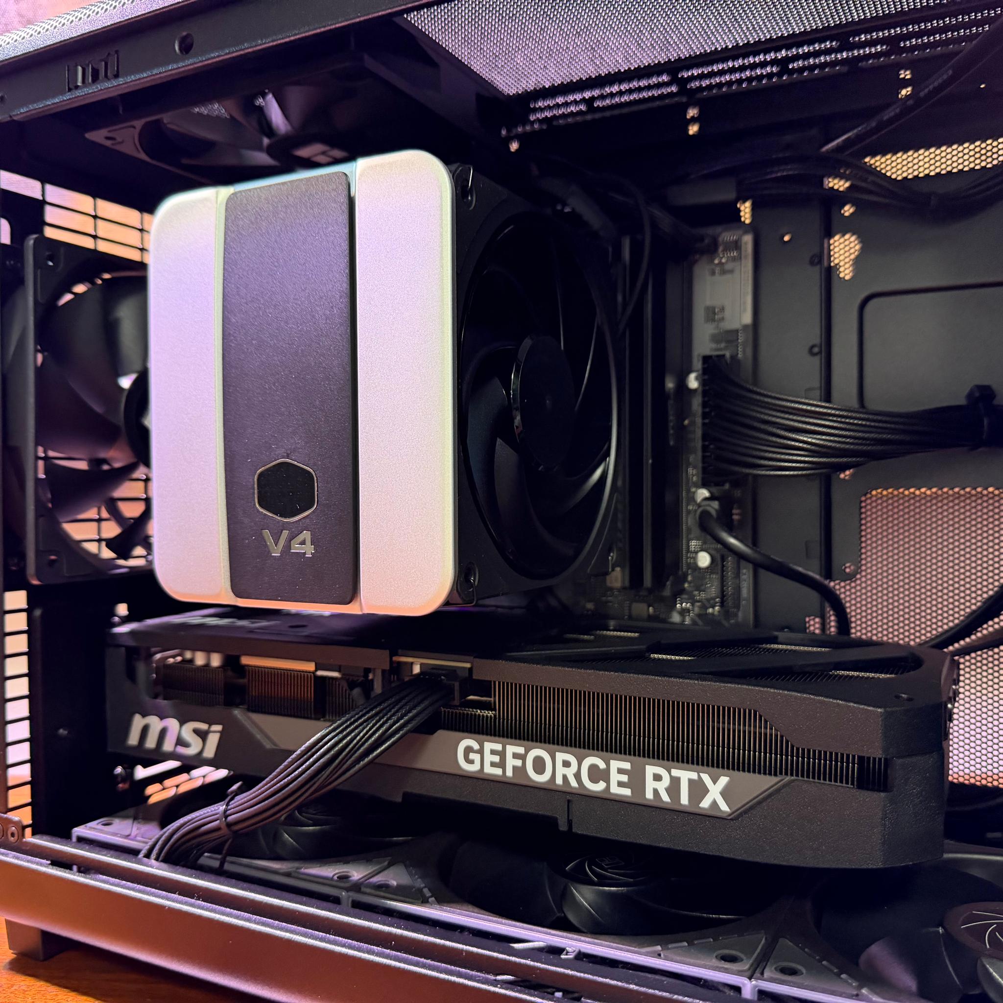RTX 5070 Ti | Ryzen 7 7800X3D | 32GB DDR5-6000 | B650M | 2TB NVMe | 3DHP Air Cooler | 750W PSU
