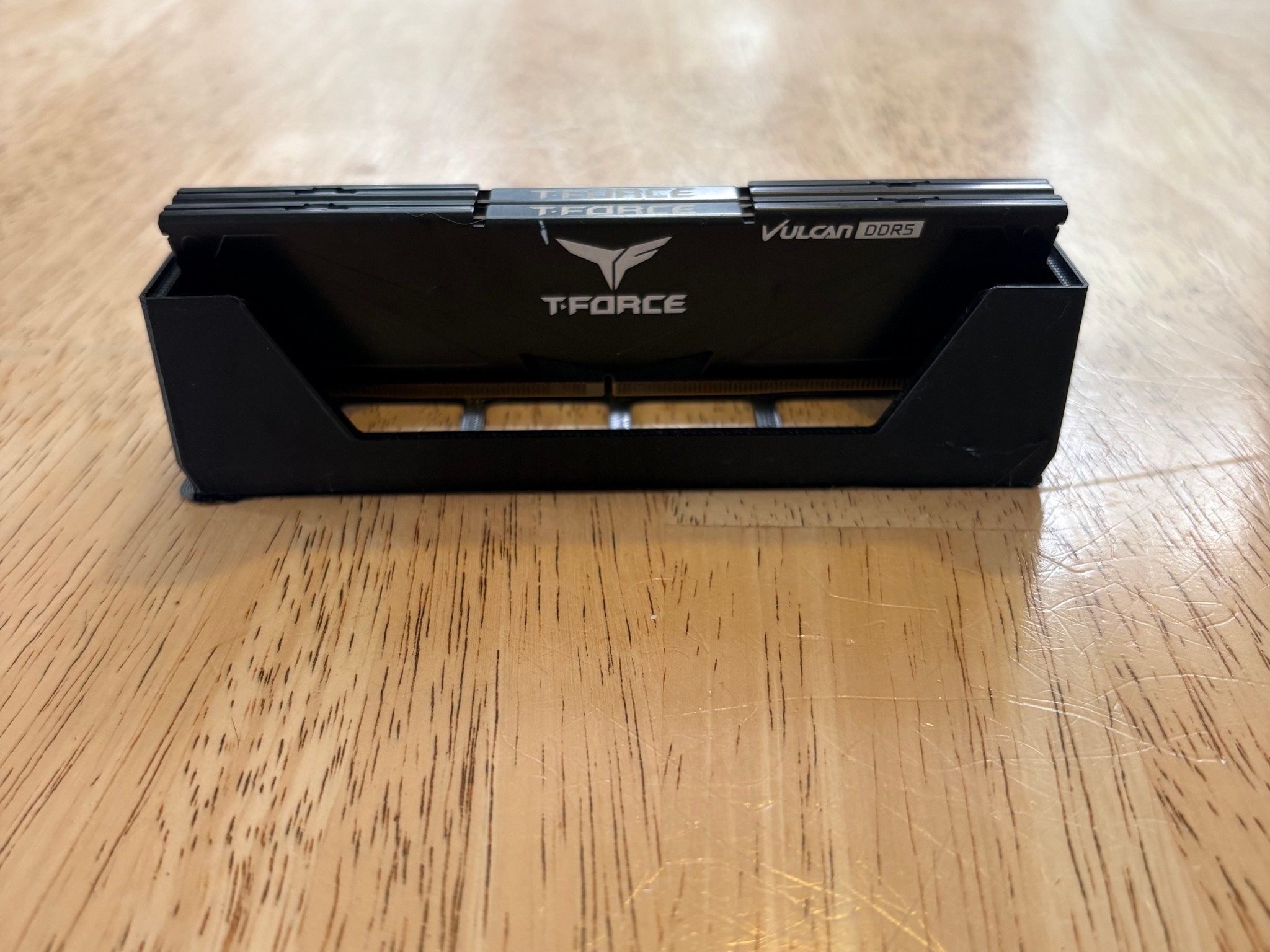 TeamGroup T-Force Vulcan 16GB (2x8GB) RAM DDR5 5200MHz FLBD58G6000HC38ABK