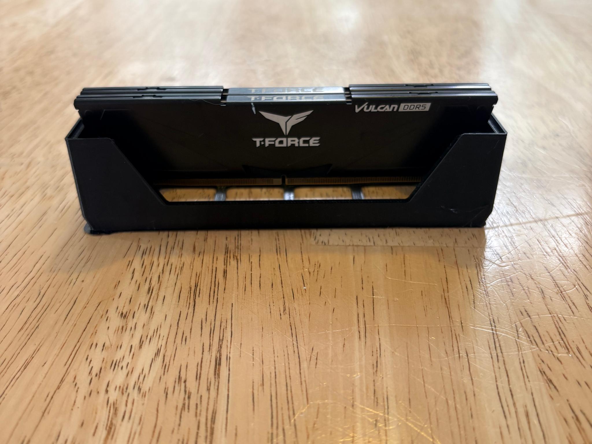 TEAMGROUP T-Force Vulcan 16GB DDR5-5200 (2x8GB) - Image 3