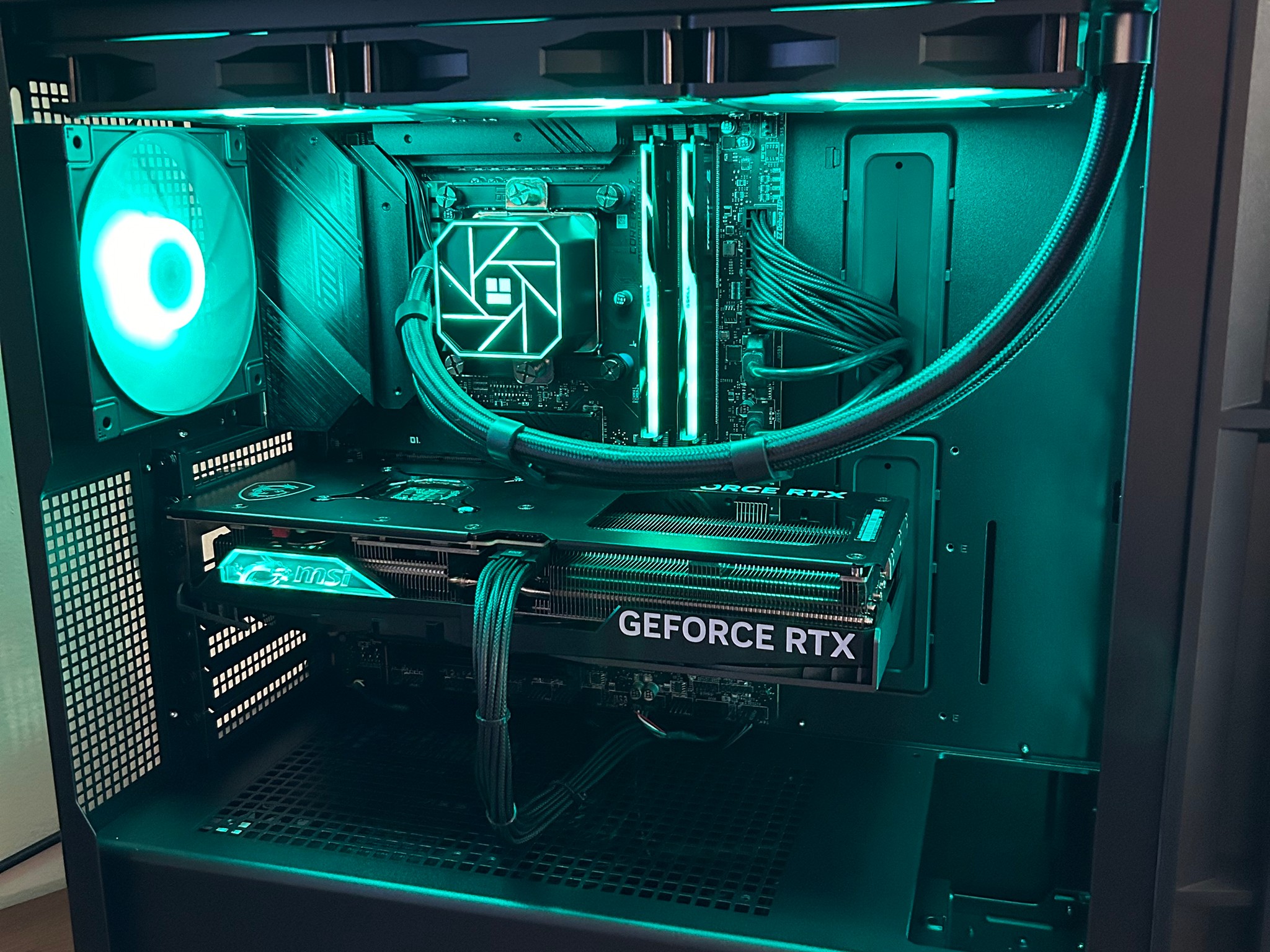 RTX 4070ti | Intel i5 14600K | 32GB DDR5 6800MT/s | 2TB SSD | The Ranger