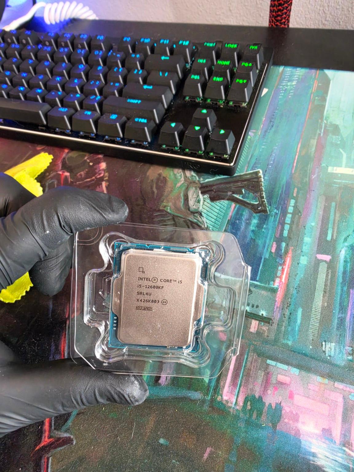 Intel Core i5-12600KF