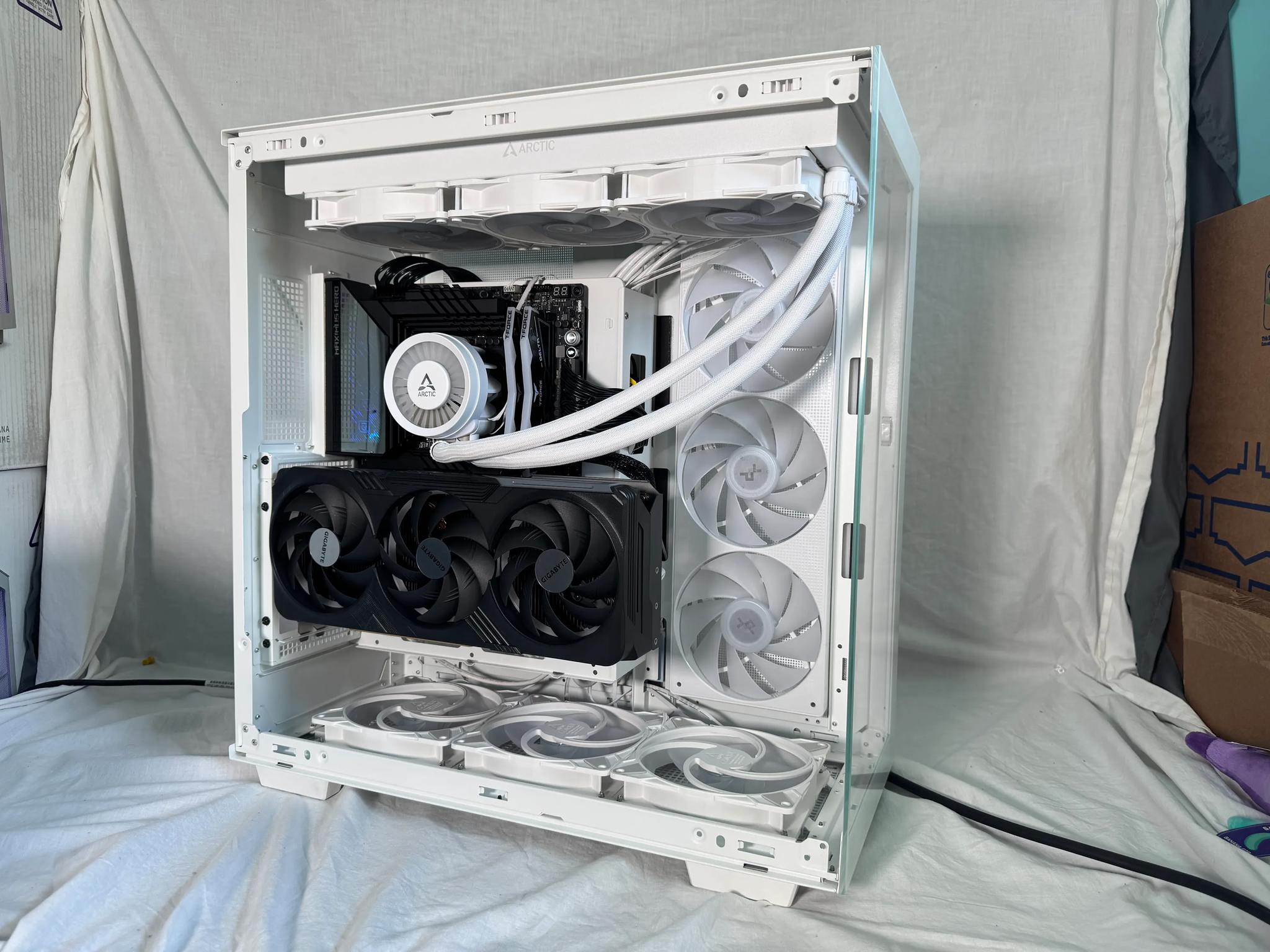RTX 4090 | Intel 14900k | 4tb SSD | 64GB DDR5 | Gaming PC BEAST