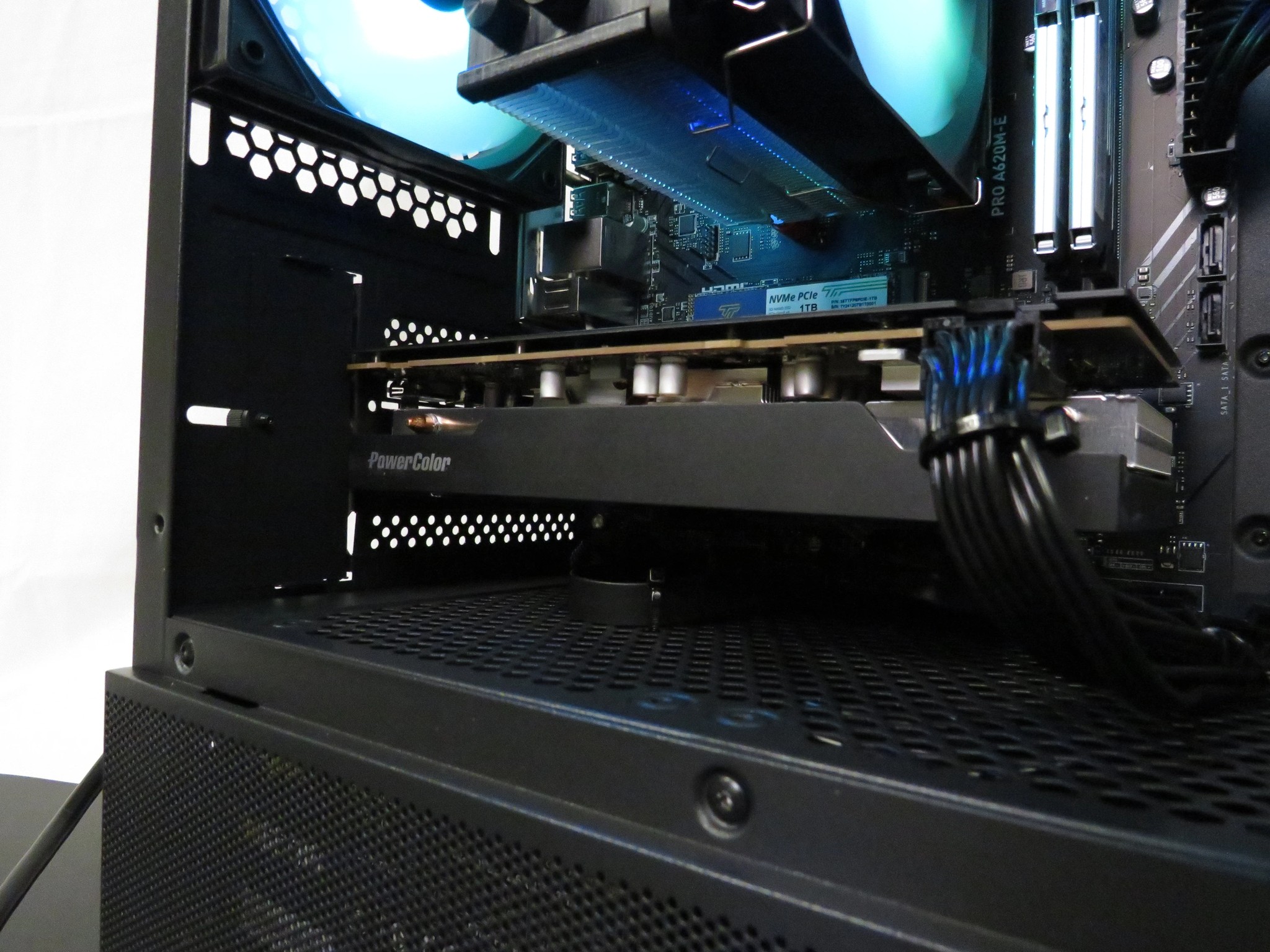 AM5 GAMER! Ryzen 5 7500F + RX 7600 + 16 GB DDR5 + 1 TB NVME