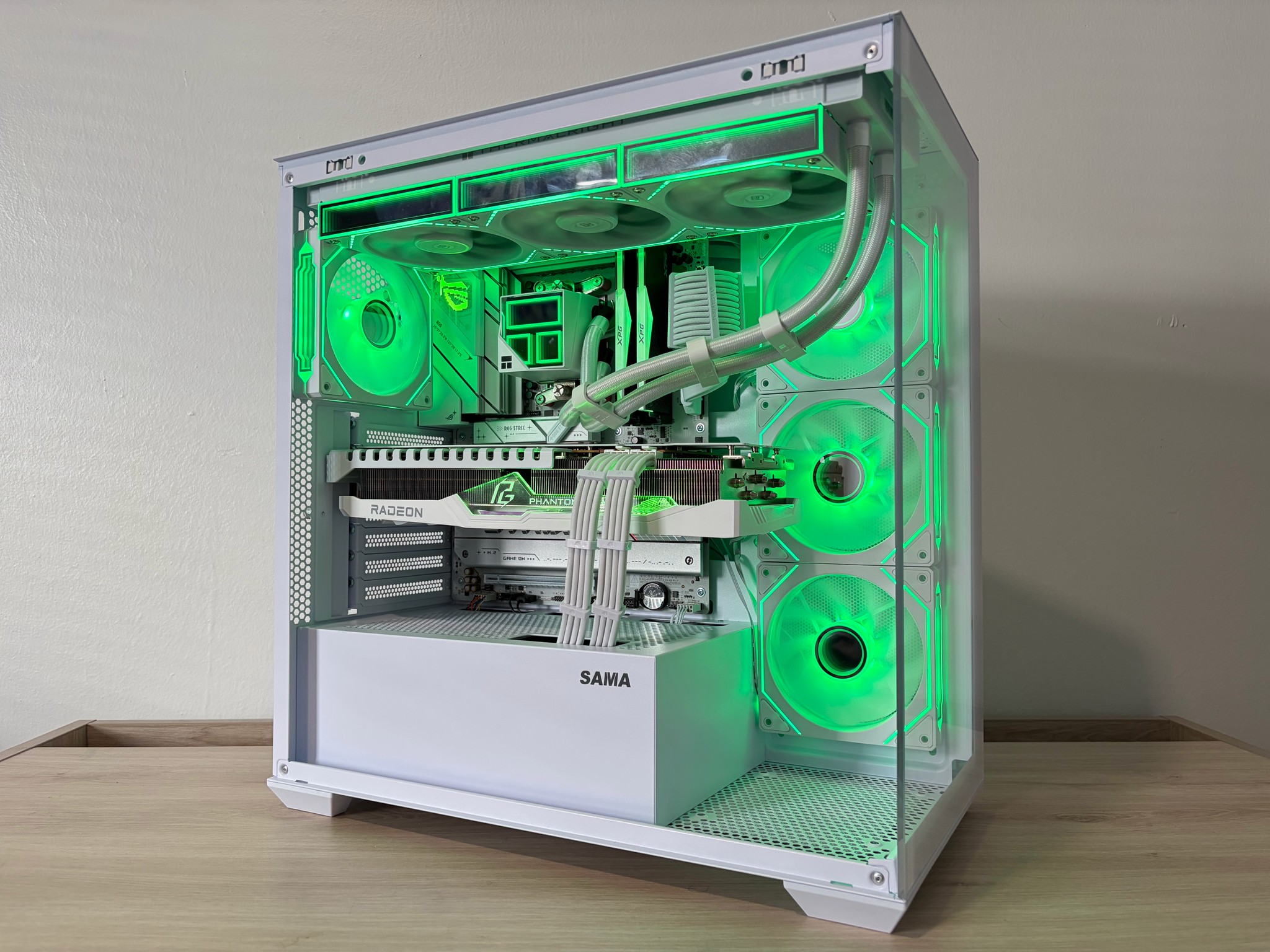 ❄️🐻‍❄️⚪Artic⚪AMD RX 7900 XT 20GB⚪AMD Ryzen 5 9600x⚪32GB DDR5⚪1TB NVME