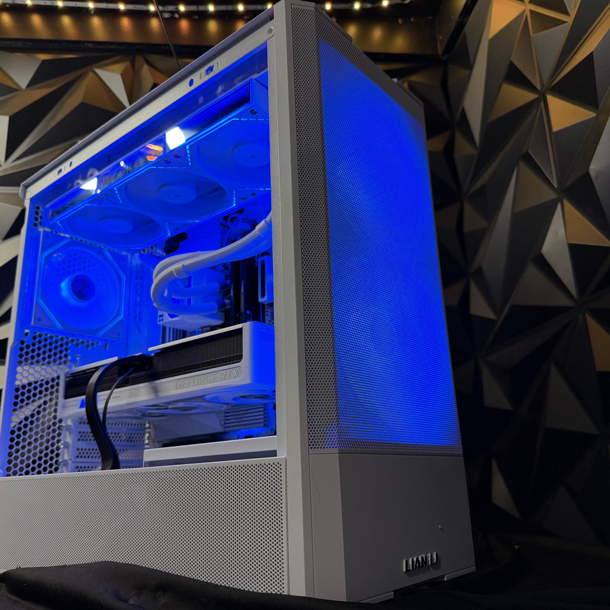 ❄️🤍 WHITEOUT PROTOCOL 🤍❄️Ryzen 9 7900X| RTX 5070| 32 GB DDR5| 2.5 TB NVMe| 850W PSU