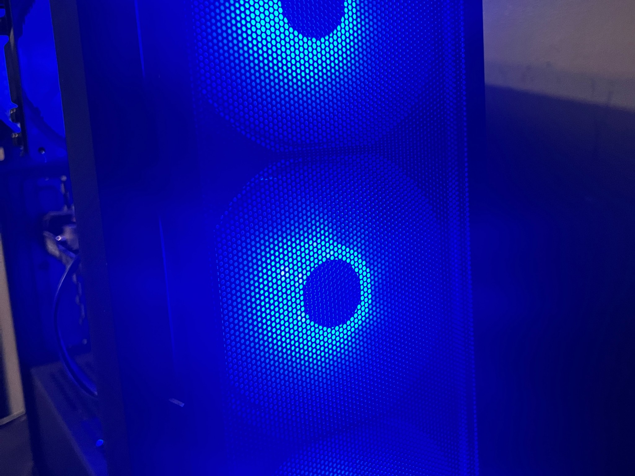 Ryzen 5 2600 rx 6650xt. Starter Gaming pc