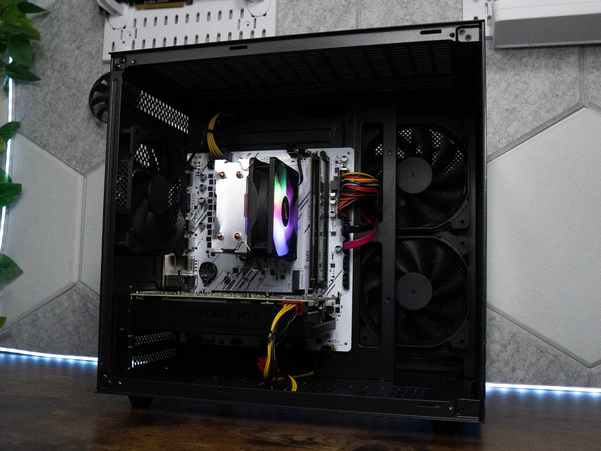 🍬🍬 | HP RTX 2060 Super 6GB | RYZEN 5 2600 | 16GB DDR4 RAM | 1.25TB | Y2K Hero BRONZE