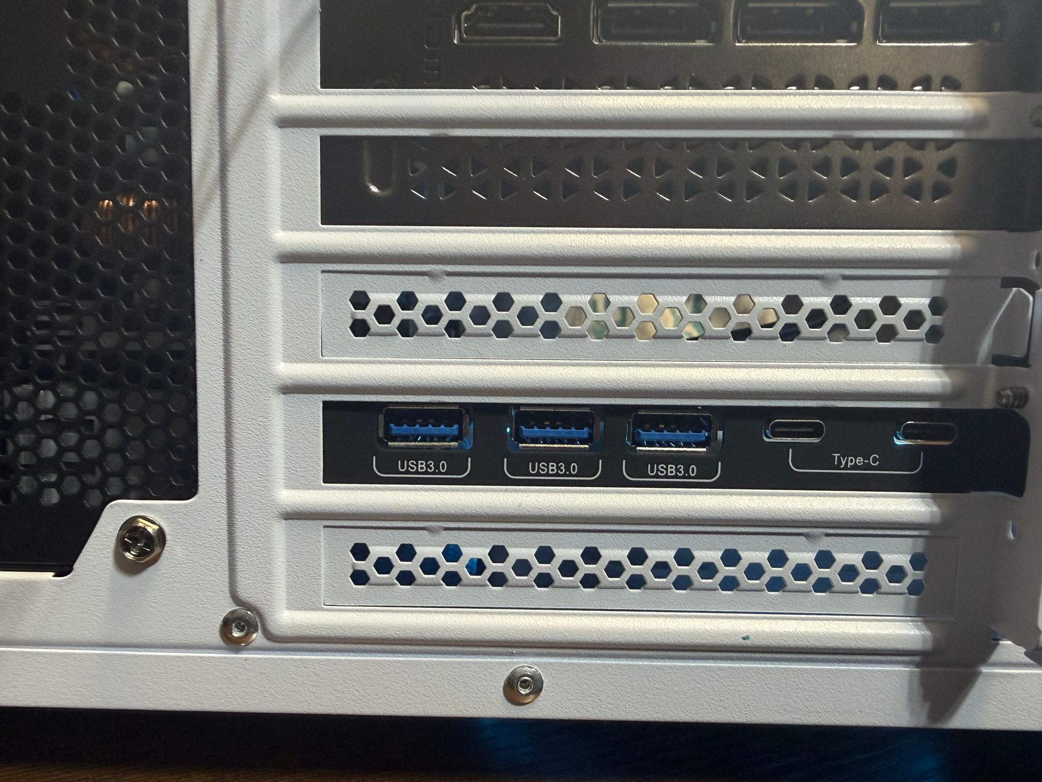 ❄️ POLAR ECLIPSE i7-12700F • RTX 5070 • 32GB RAM • 2.5TB+ NVMe 850w psu