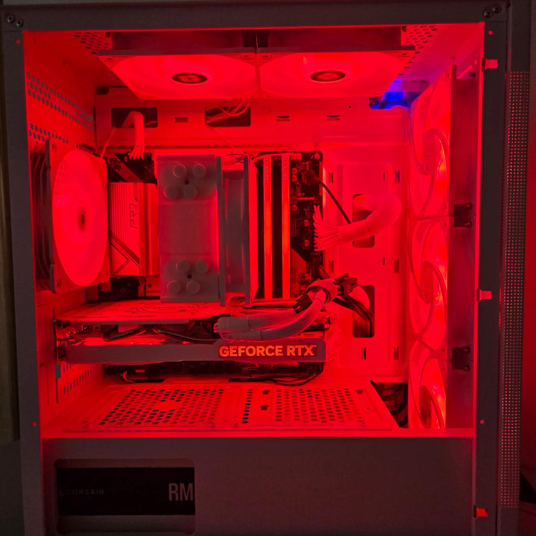 All White - i5 12600KF - RTX 4060 - DDR5 32GB RAM - 1TB NVME