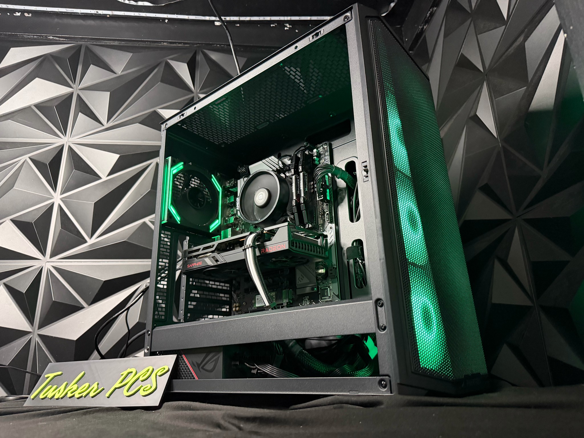 😎🔥 MID DADDY 5566 🔥😎 Ryzen 5 5500| RX 6600XT| 16 GB DDR4| 750GB NVMe| 650W PSU