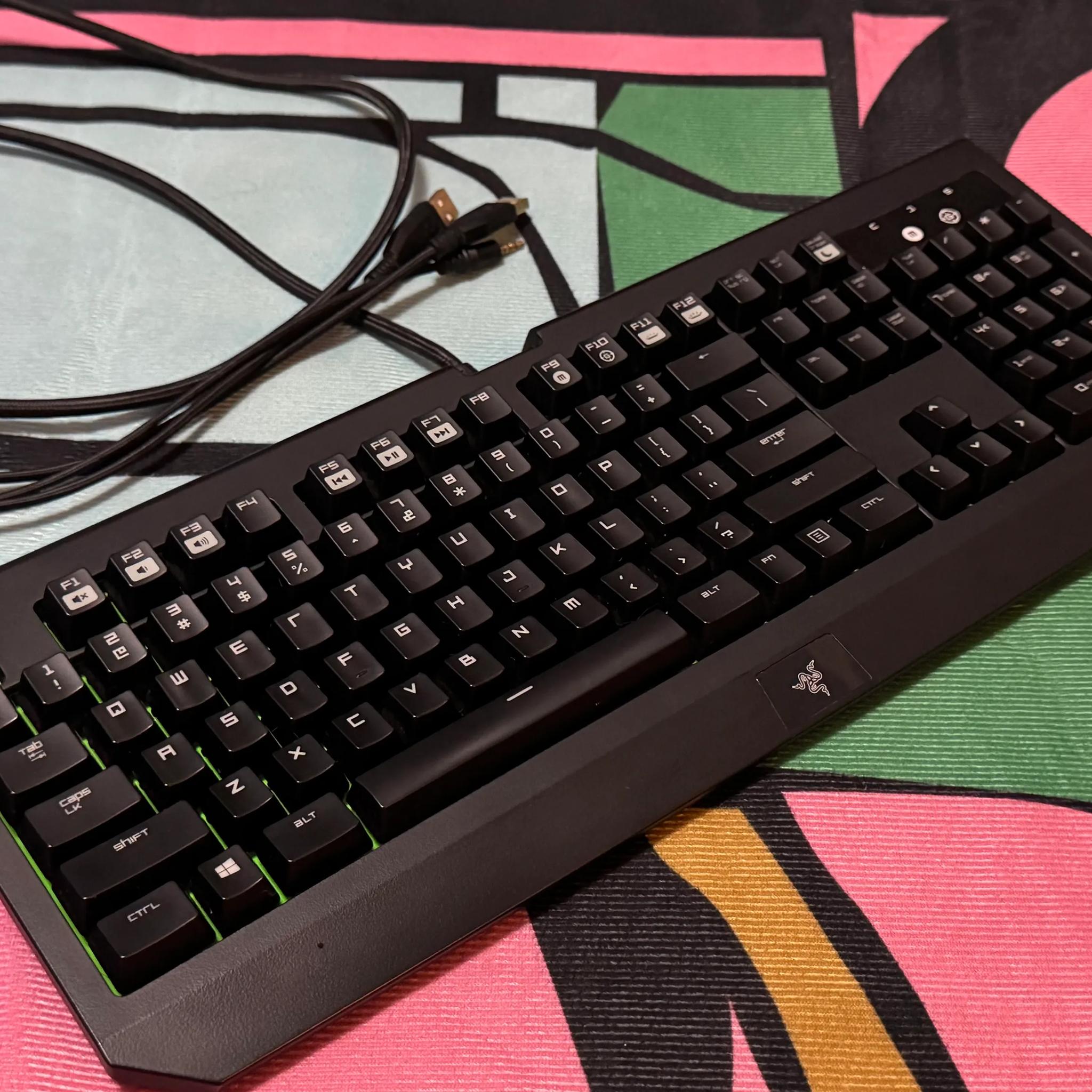 2016 Razer Blackwidow Ultimate - Backlit Mechanical Gaming Keyboard