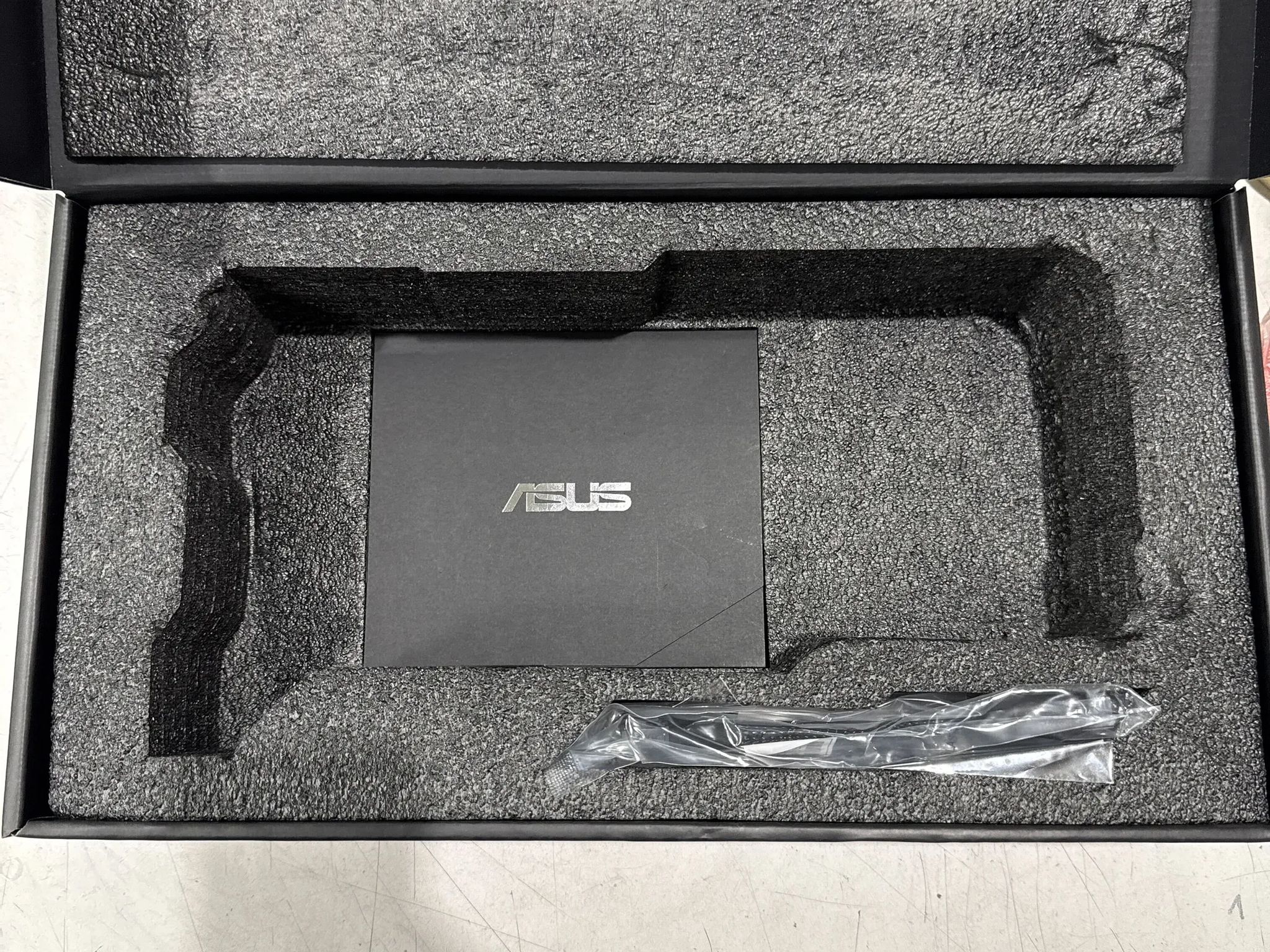 ASUS TUF RTX 4070 Ti 12GB - Tested