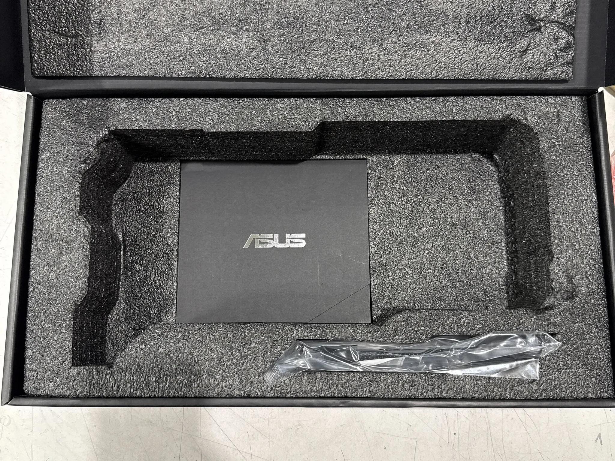 ASUS TUF RTX 4070 Ti 12GB - Tested