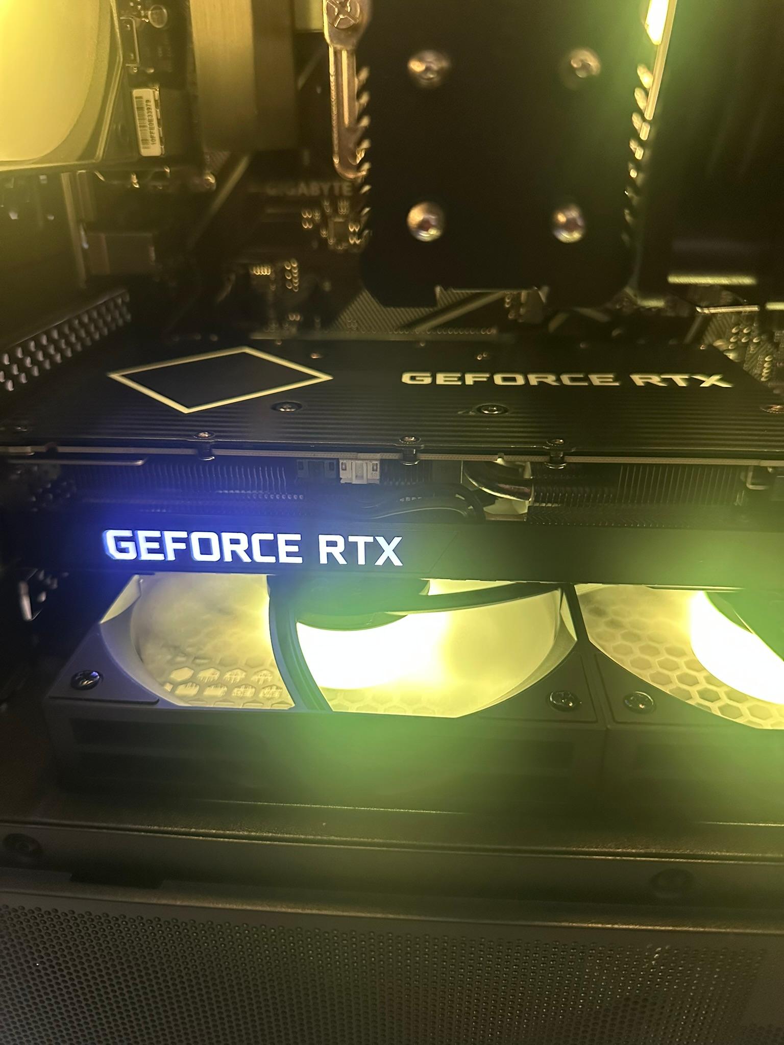 Ryzen 5 5500 / RTX 3060 Ti / 512GB NVME / 16GB RAM