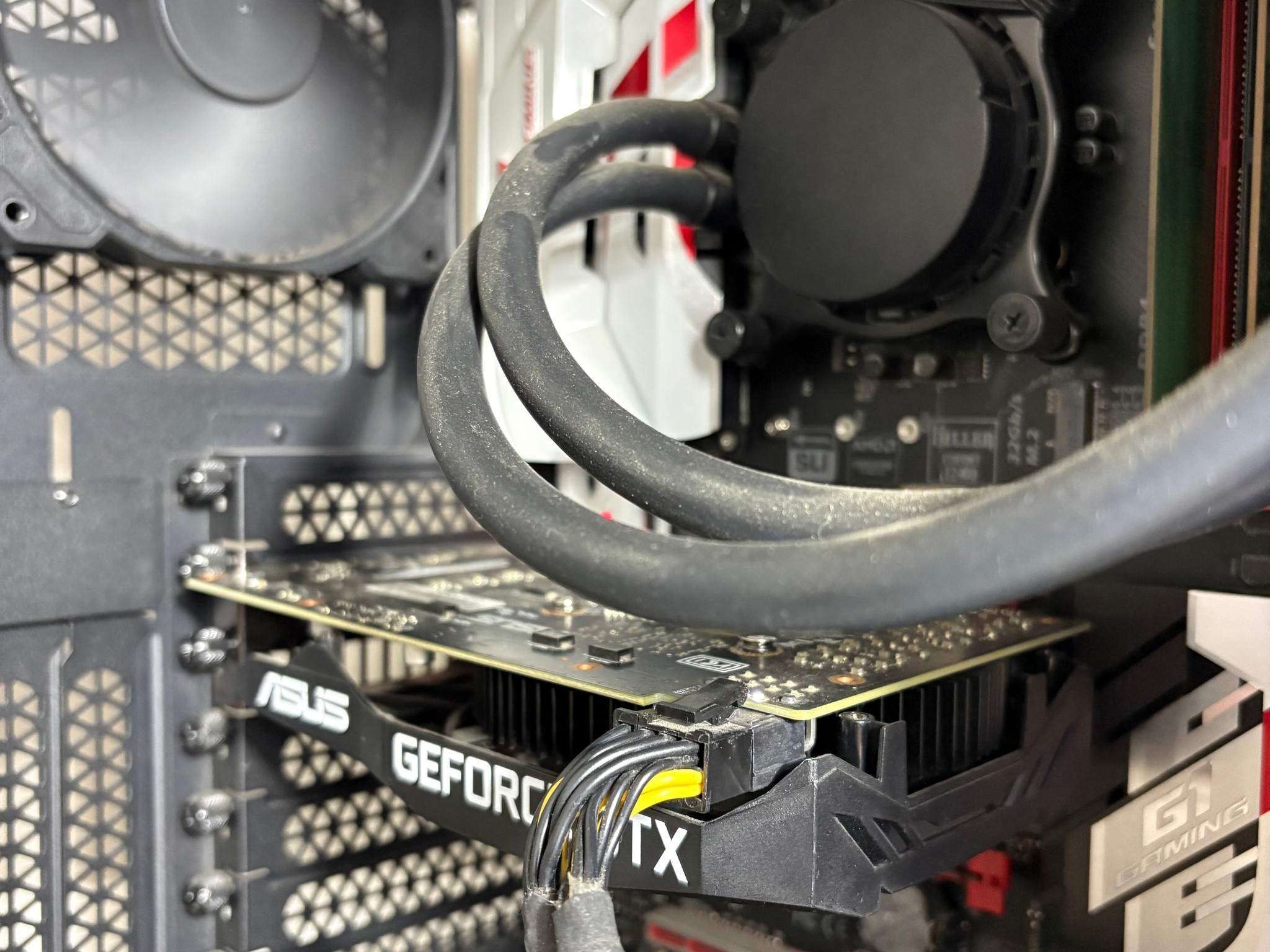 //Corsair Gaming PC// - Core i7 6700K, GTX 1660, 16GB Ram, 480GB SSD