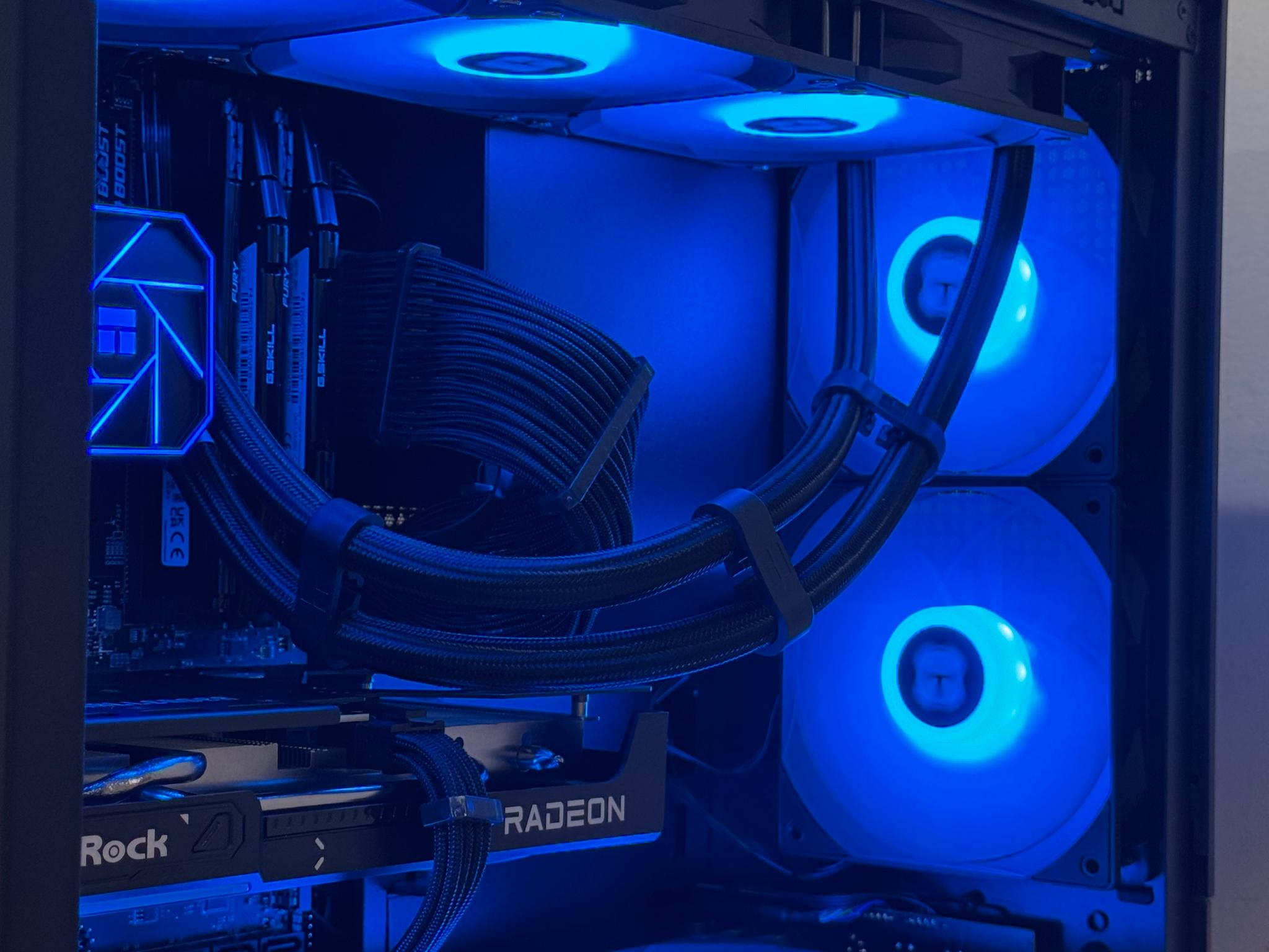 Custom 9060XT 16GB, 5600X Gaming PC