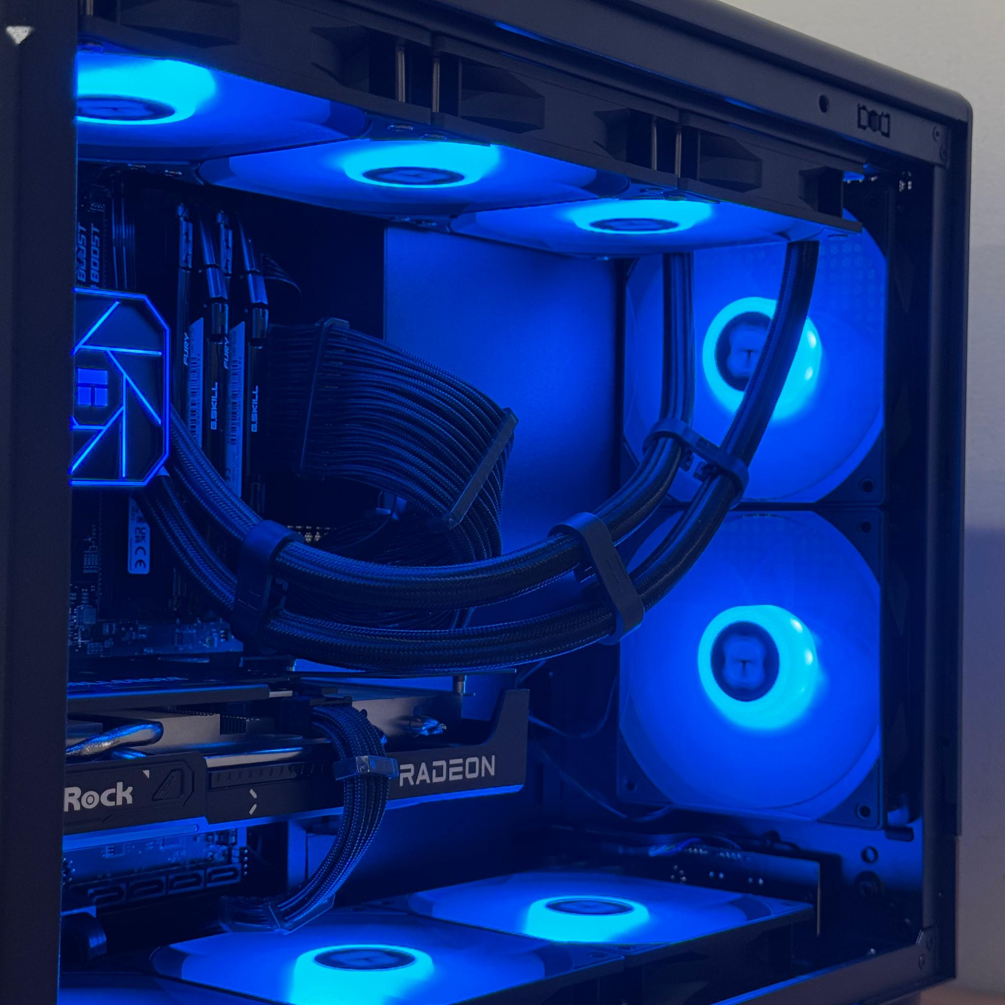 Custom 9060XT 16GB, 5600X Gaming PC