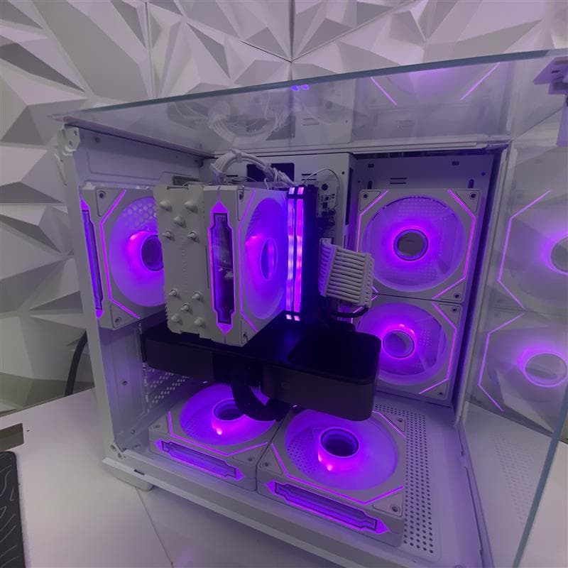 White RGB Gaming PC | Ryzen 7 5800X | RTX 3070 8GB | 32GB RGB RAM | 1TB M.2 SSD | WI-FI