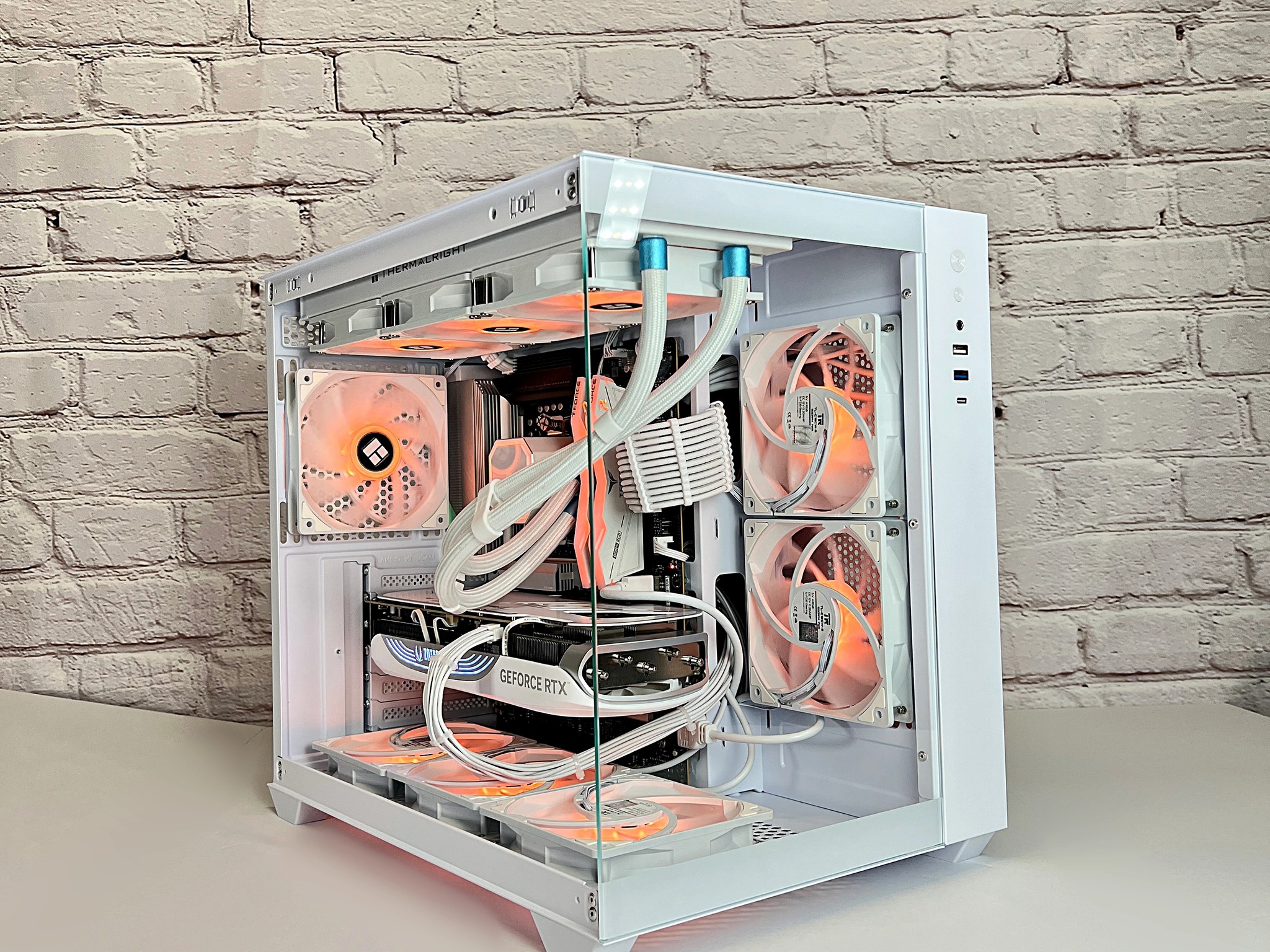 AMD Ryzen 7 7800X3D RTX 4080 Super 32GB DDR5 2TB M.2 WIN 11 Pro Gaming PC