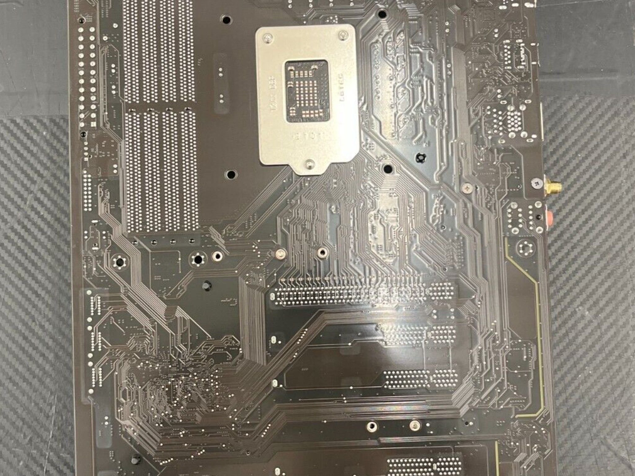 READ Gigabyte Intel B560 DS3H AC Motherboard LGA 1200, SATA 6GB connecters, M.2