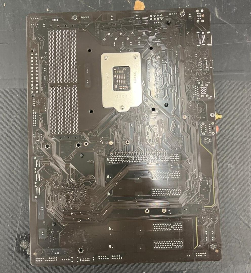 READ Gigabyte Intel B560 DS3H AC Motherboard LGA 1200, SATA 6GB connecters, M.2
