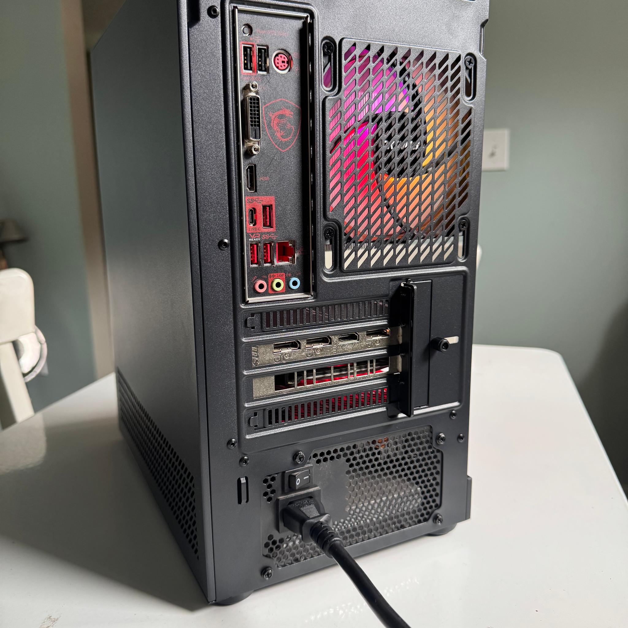Red Reaper  | Custom Gaming PC | 1660 - R5 3600 - 16GB Ram - 1 TB SSD