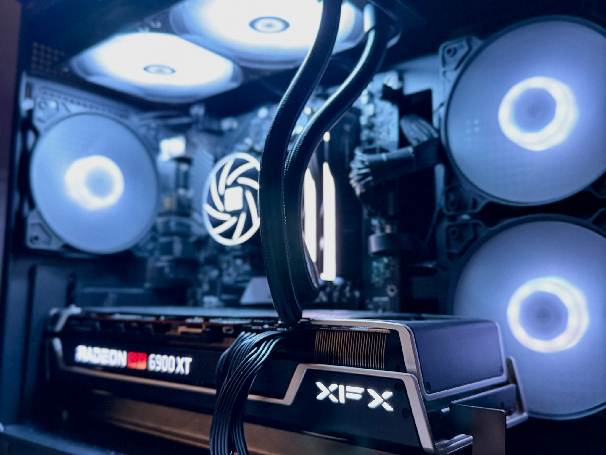 1440p/4k PC - RX 6900 XT 16GB | RYZEN 7600X | 32GB DDR5 7200MHz CL34