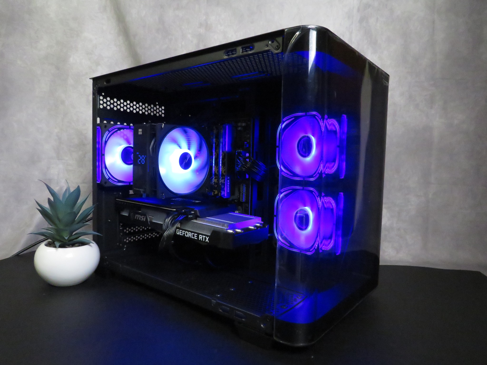 1440p GAMER: RTX 3070 + Ryzen 5 5500 + 1 TB NVME + 16 GB DDR4 at 3600 mhz
