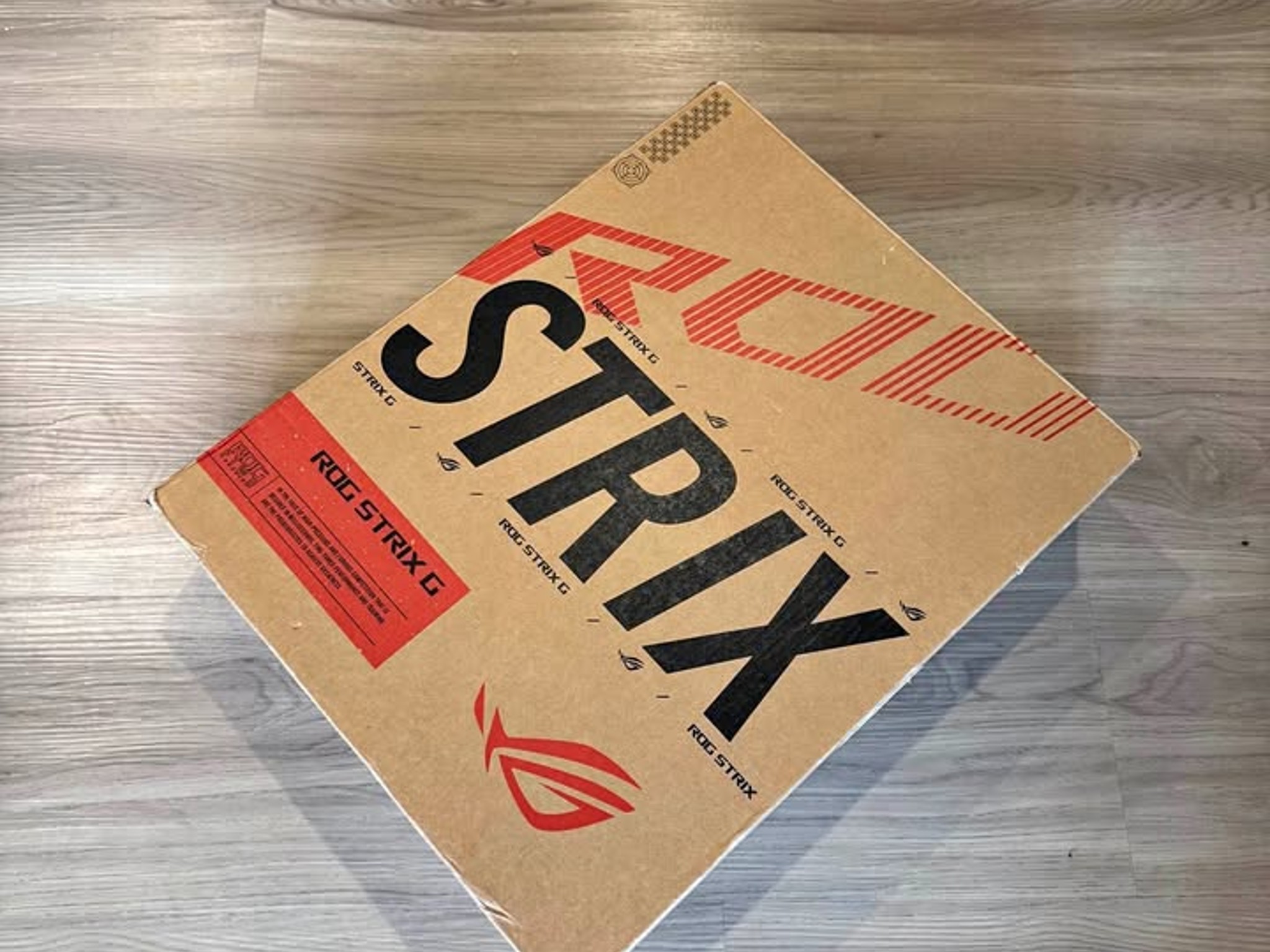 ASUS ROG Strix G16 - Ryzen 9 9955HX3D RTX 5070 Ti 32GB RAM 1TB SSD 16" 2.5K 240Hz