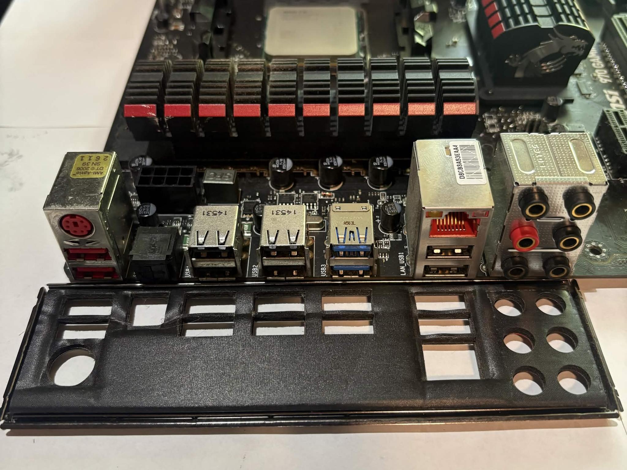 MSI 970 Gaming AM3+ Motherboard Combo FX-8320 CPU Kingston RAM