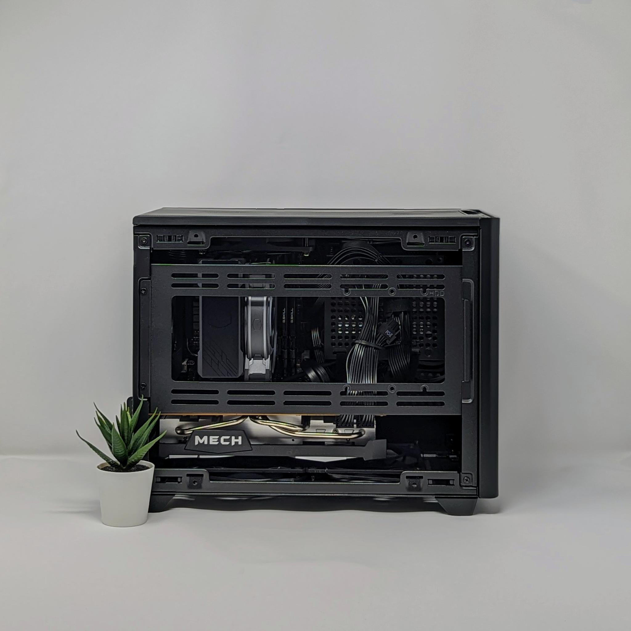 Minimalist AM4 ITX | RX 6750 XT | Ryzen 5 5600X | 32gb RAM | MSI M450 3TB NVMe SSD