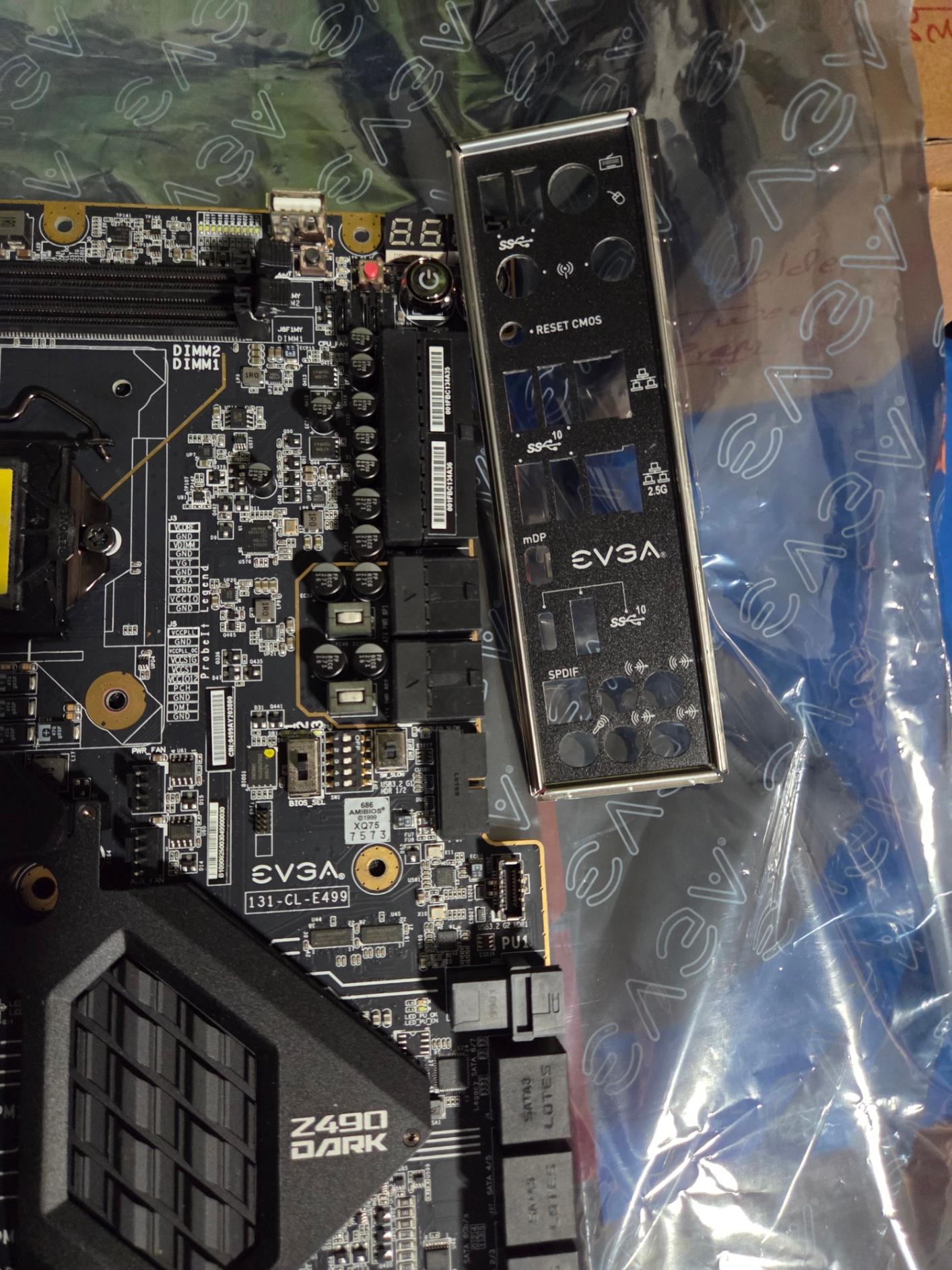 EVGA Z490 DARK, 131-CL-E499-KR