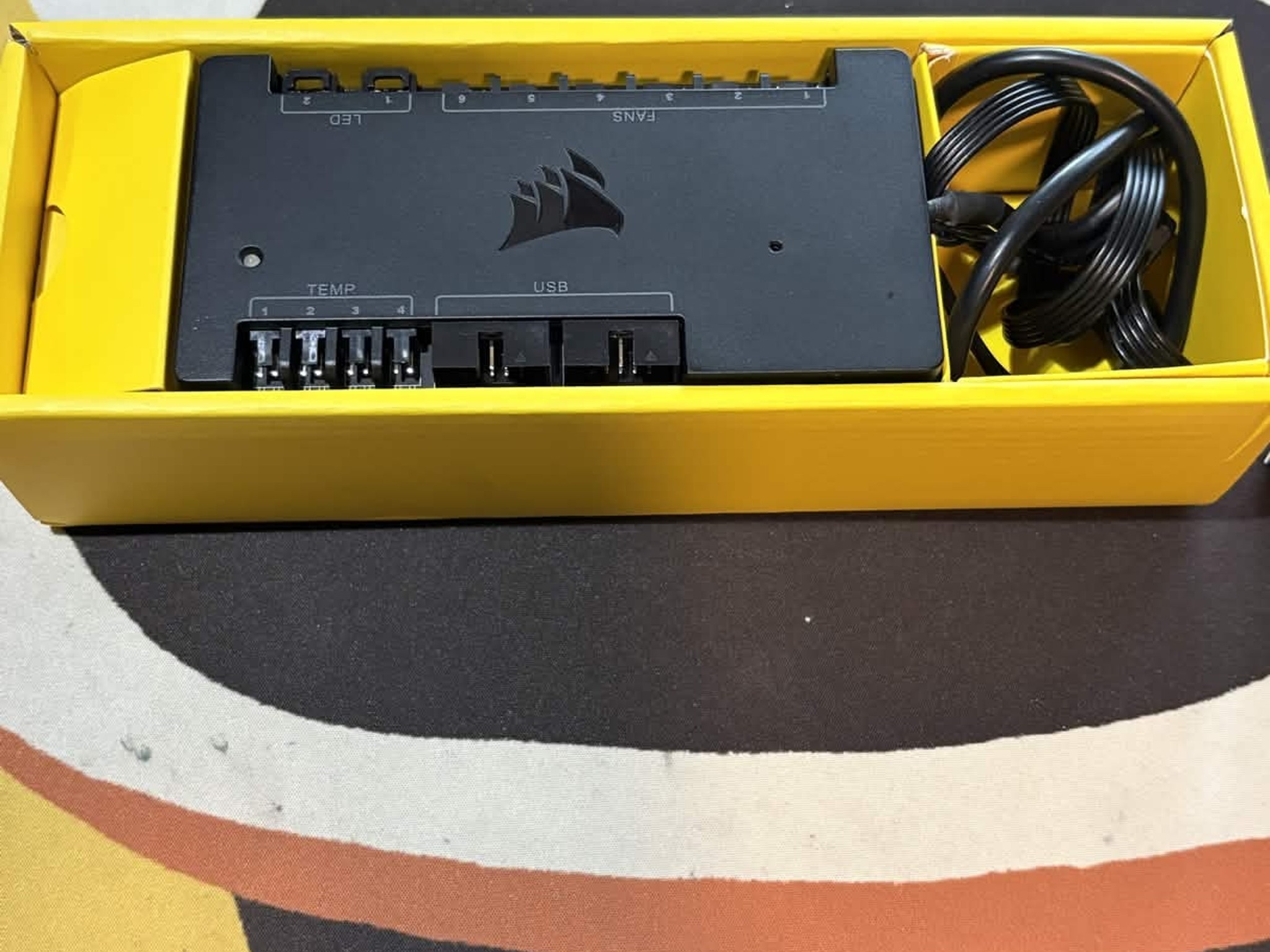 Corsair Commander Pro RGB & Fan Controller Hub