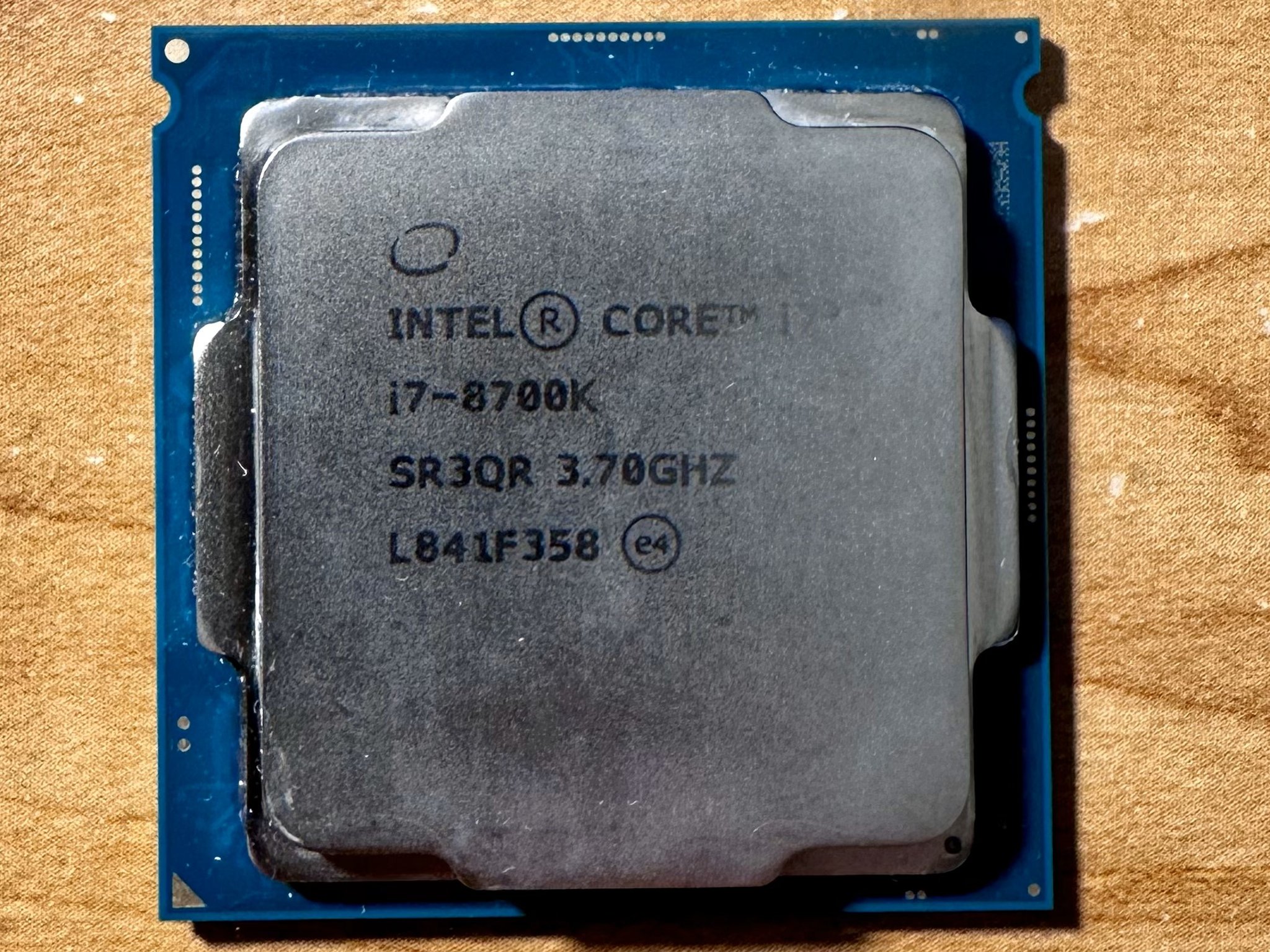 Intel i7 8700K