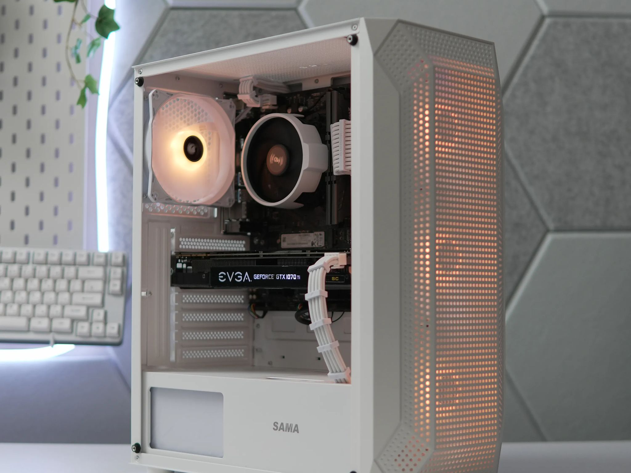 White Gaming PC! RYZEN 5 | GTX 1070 TI | 16GB RAM | WIFI |