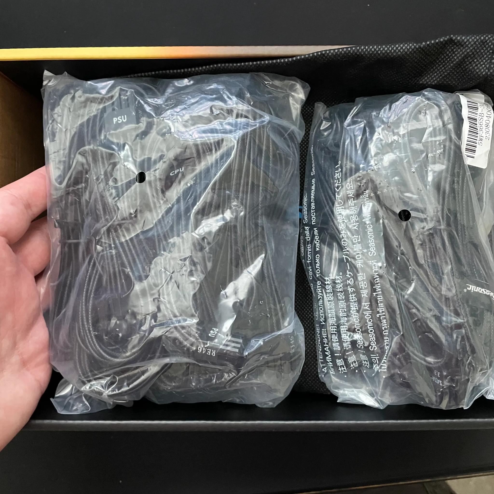 SeaSonic Focus V3 GX-850 ATX 3.0 & PCIE 5.0 Fully Modular Power Supply 80+ Gold