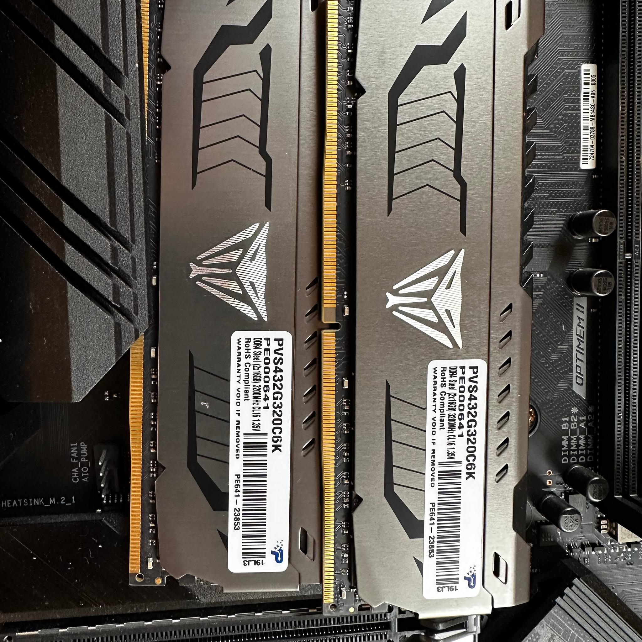 Motherboard Combo! Ryzen 9 5900x, 32gb DDR4, Strix B550-F and Dark Rock Pro 4 Cooler