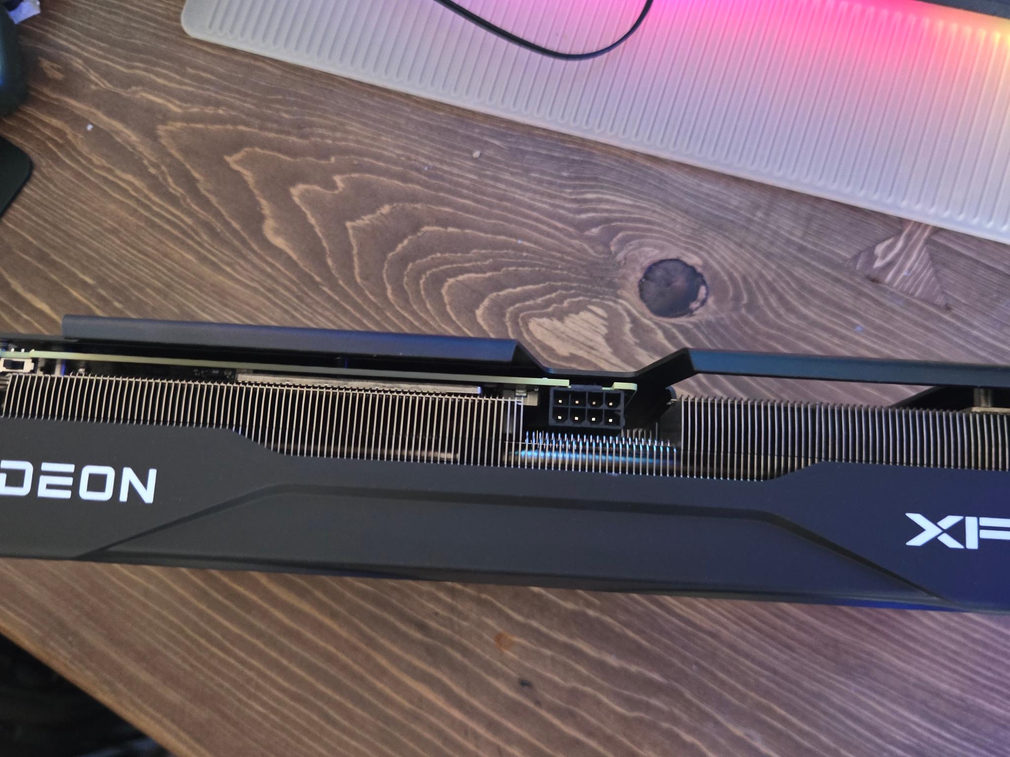 AMD Radeon RX 9060 XT 8GB - Image 3