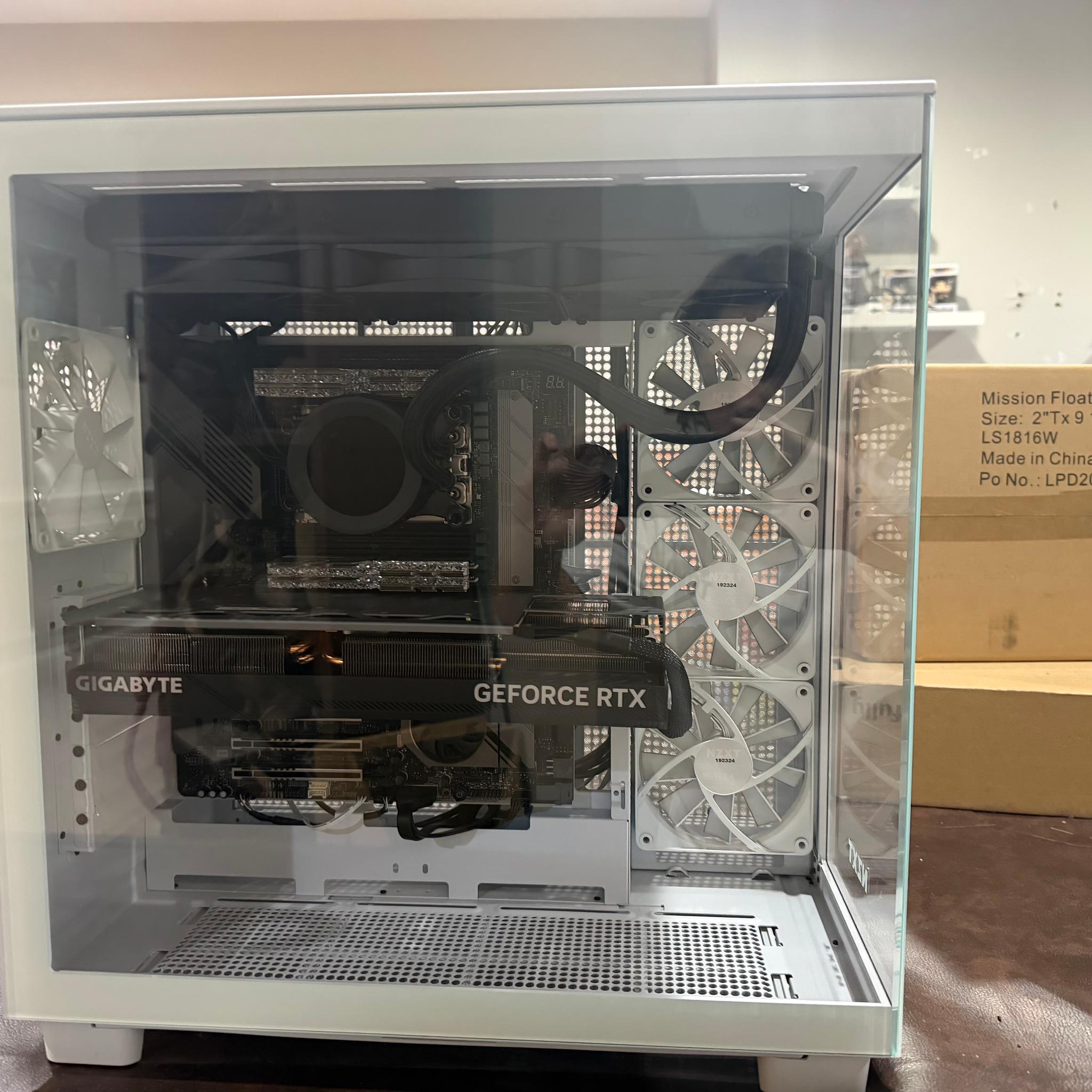 NZXT White Threadripper PRO RTX 4090 Workstation PC – Excellent Condition