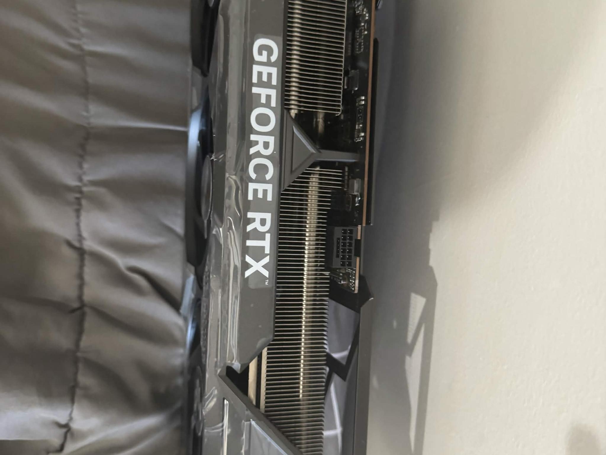 ASUS TUF GAMING OC GeForce RTX 4090 - Image 5