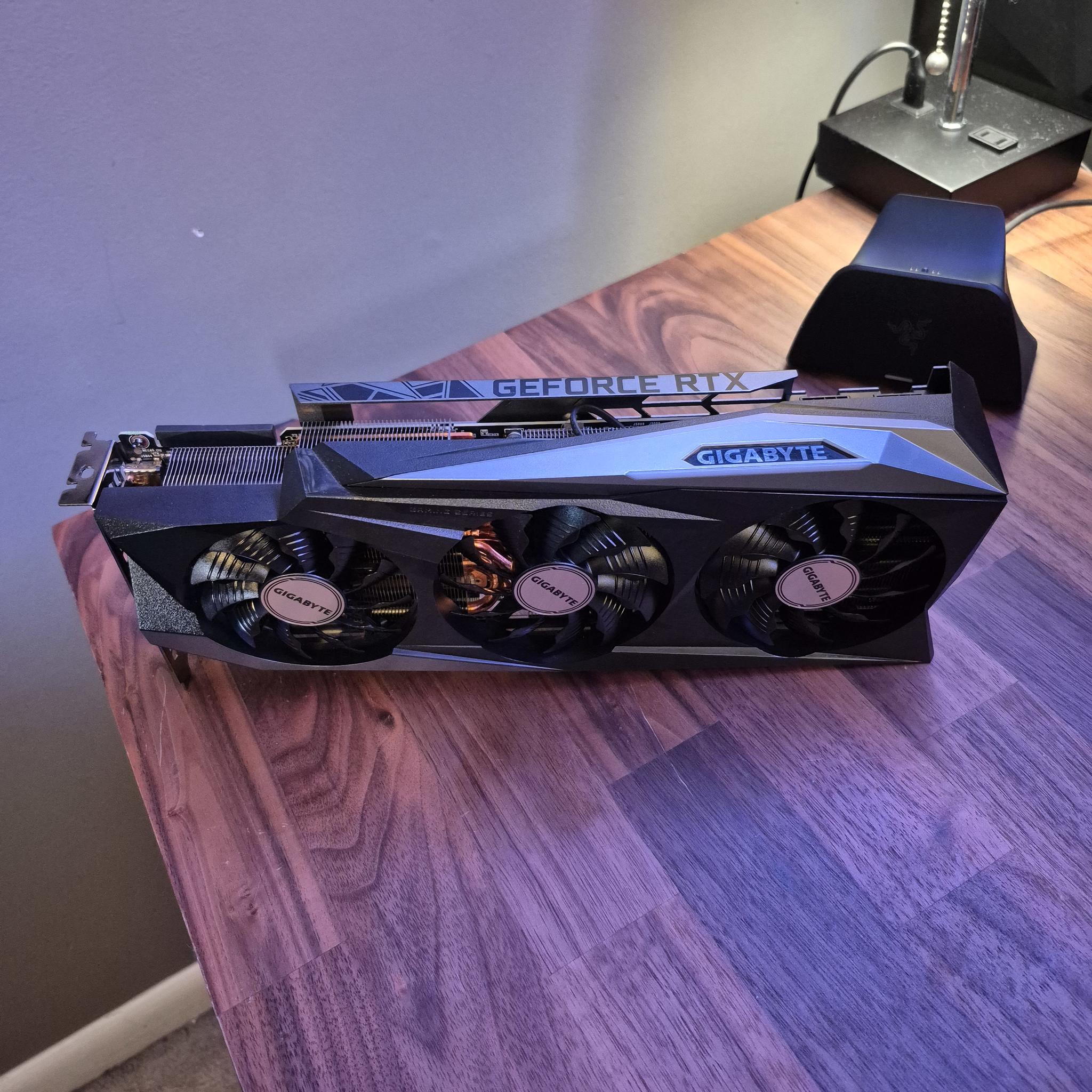 RTX 3090 24 GB VRAM