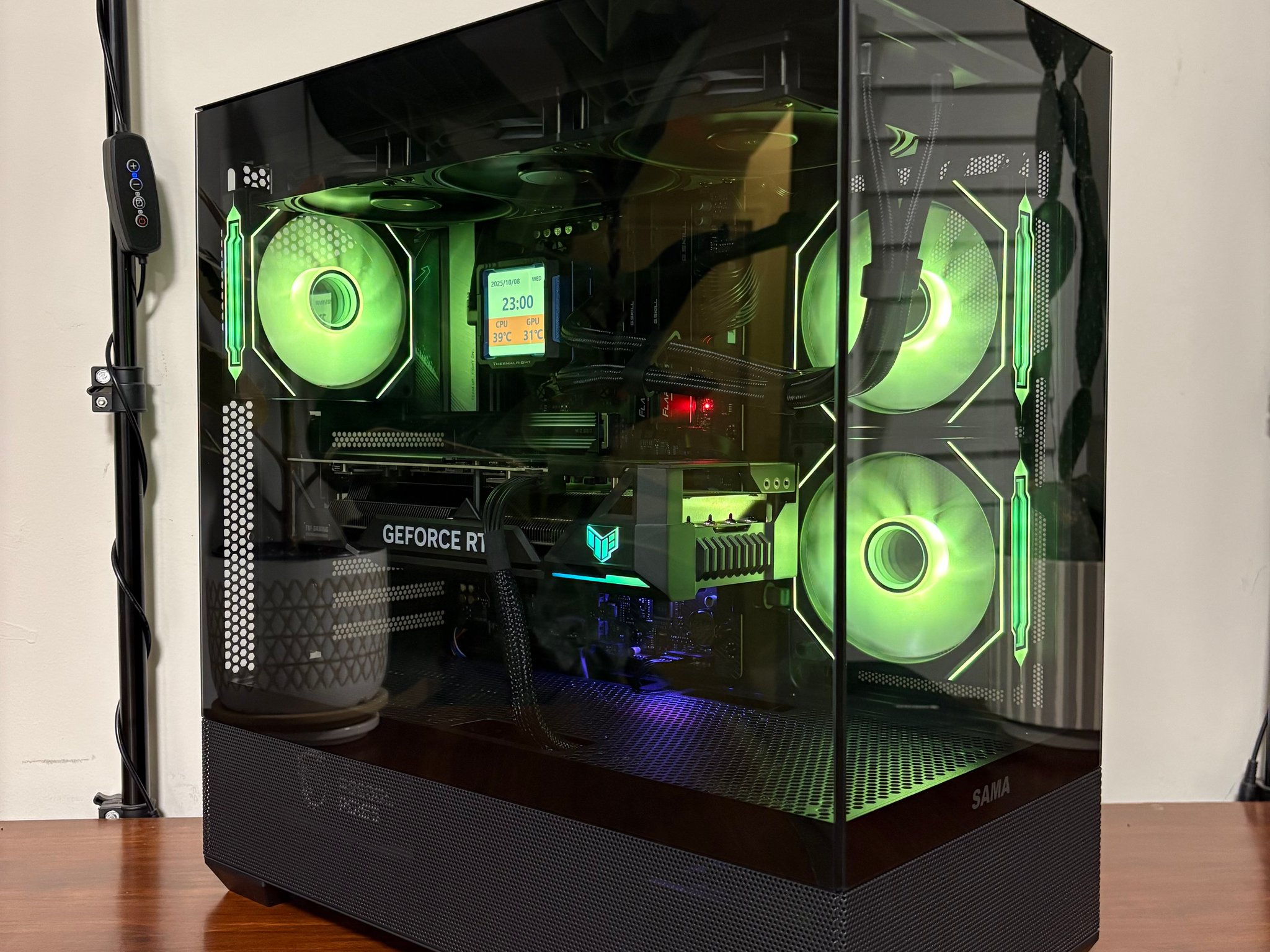 RTX 4070 Ti SUPER | Ryzen 7 9700X | 32GB DDR5 | 2TB NVMe | 850W Gold | Sama SV02 Black