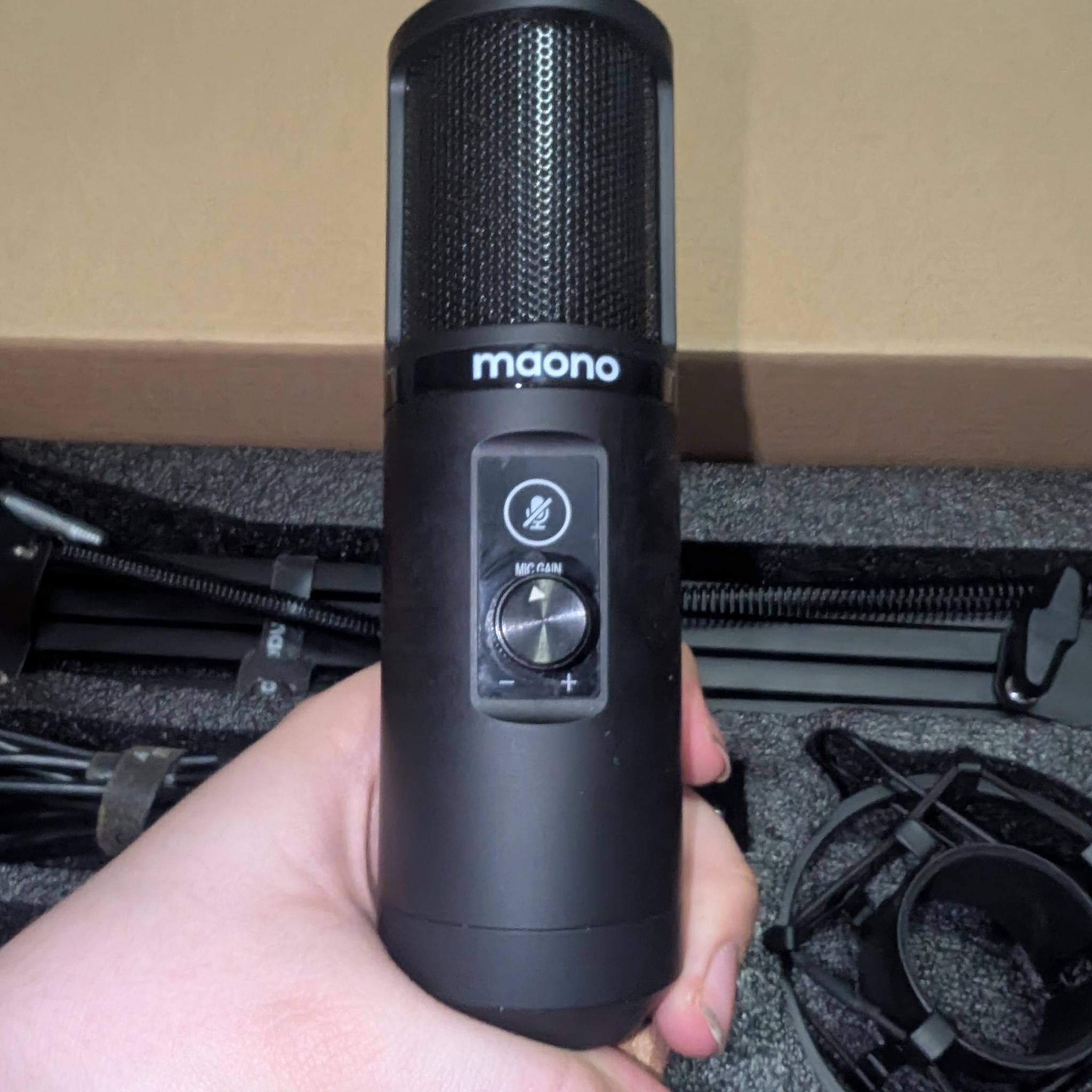 [Used] Maono AU-PM421 Professional Condenser USB Microphone Set