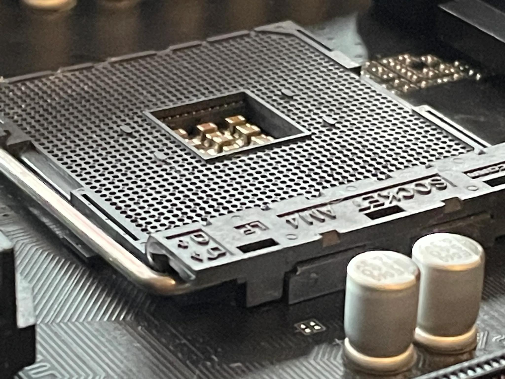 Gigabyte x570 AORUS ELITE ATX AM4 Motherboard, non Wifi, working condition