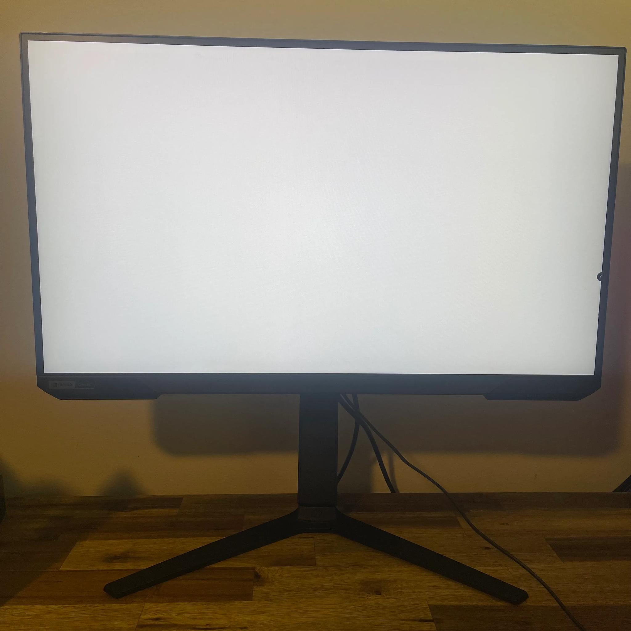 Samsung 27" Flat QHD 2k 165Hz HDR10 Gsync and Freesync IPS 1ms Gaming Monitor - S27AG500PN