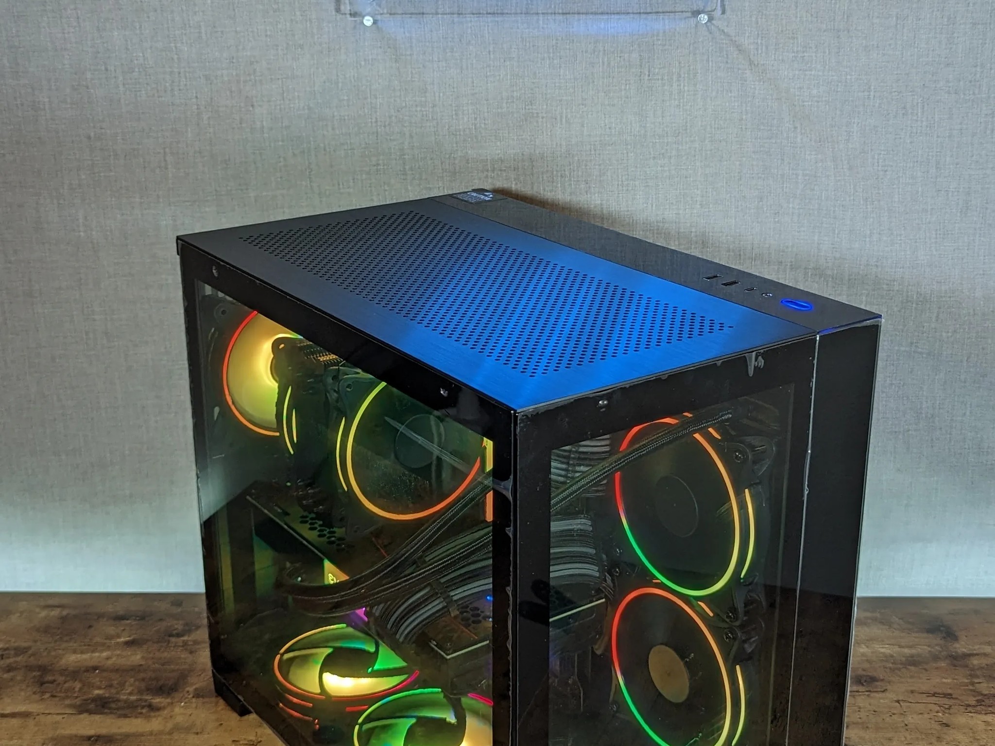 i5 13600KF // RTX 3080 Hybrid // 32GB 4000mhz DDR4 // 1TB Gen4 NVMe // WiFi