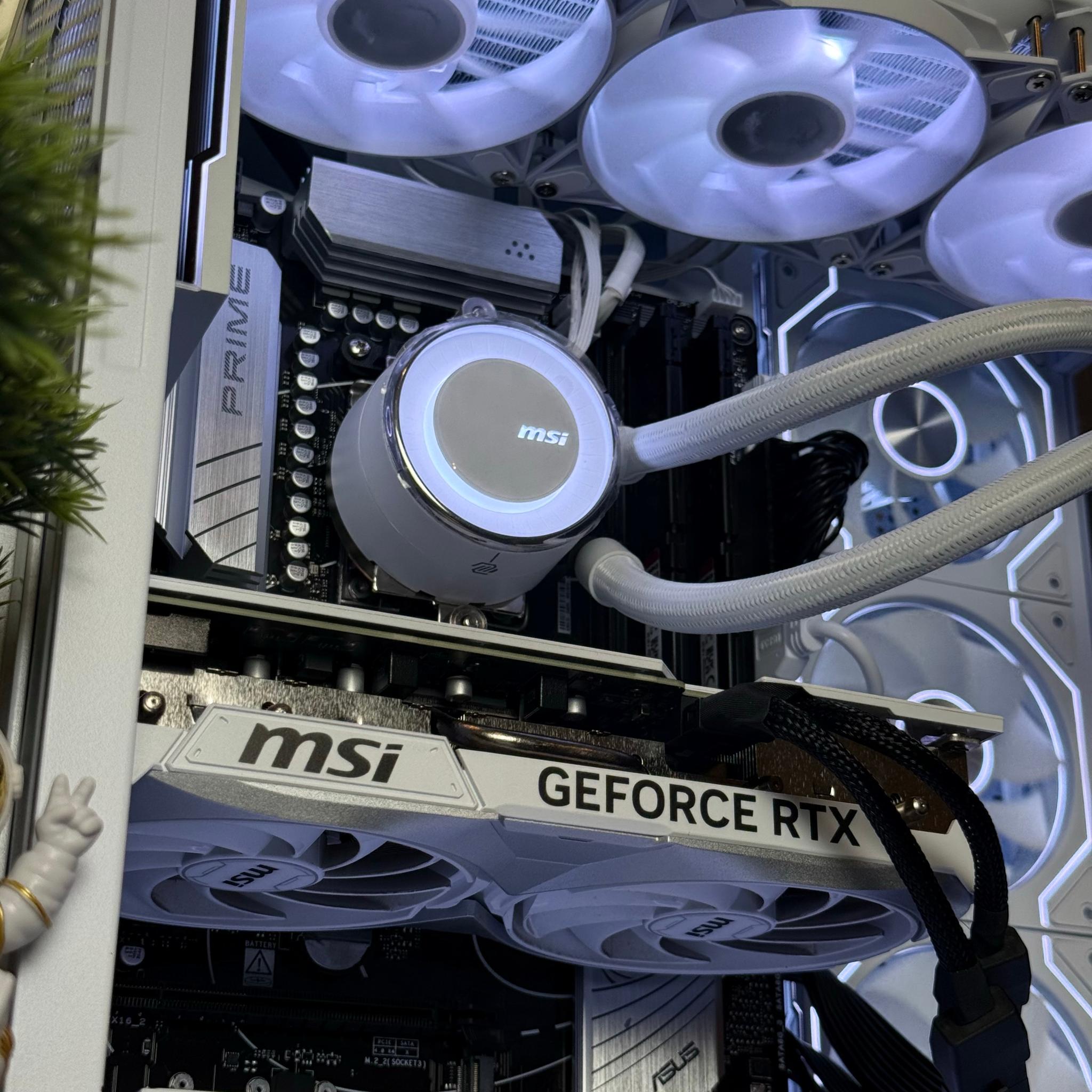 All White Gaming PC | RTX 4070 Ti Super | Ryzen 9 7950x | 32GB DDR5 RAM | 2TB | Windows 11
