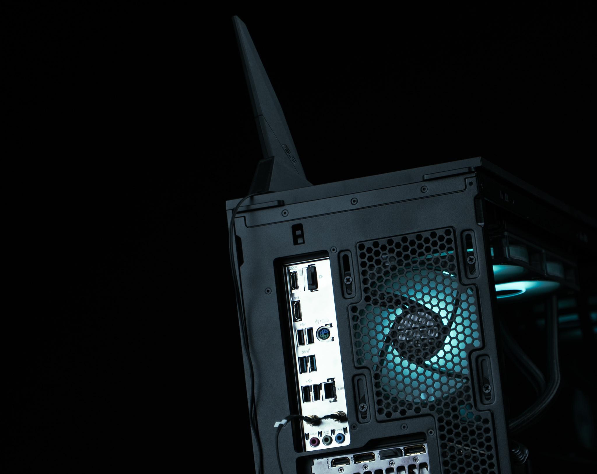 \ NV-00 / RTX 5070 Intel Core i5 14600KF 1TB 32GB DDR5 Windows 11 Gaming PC